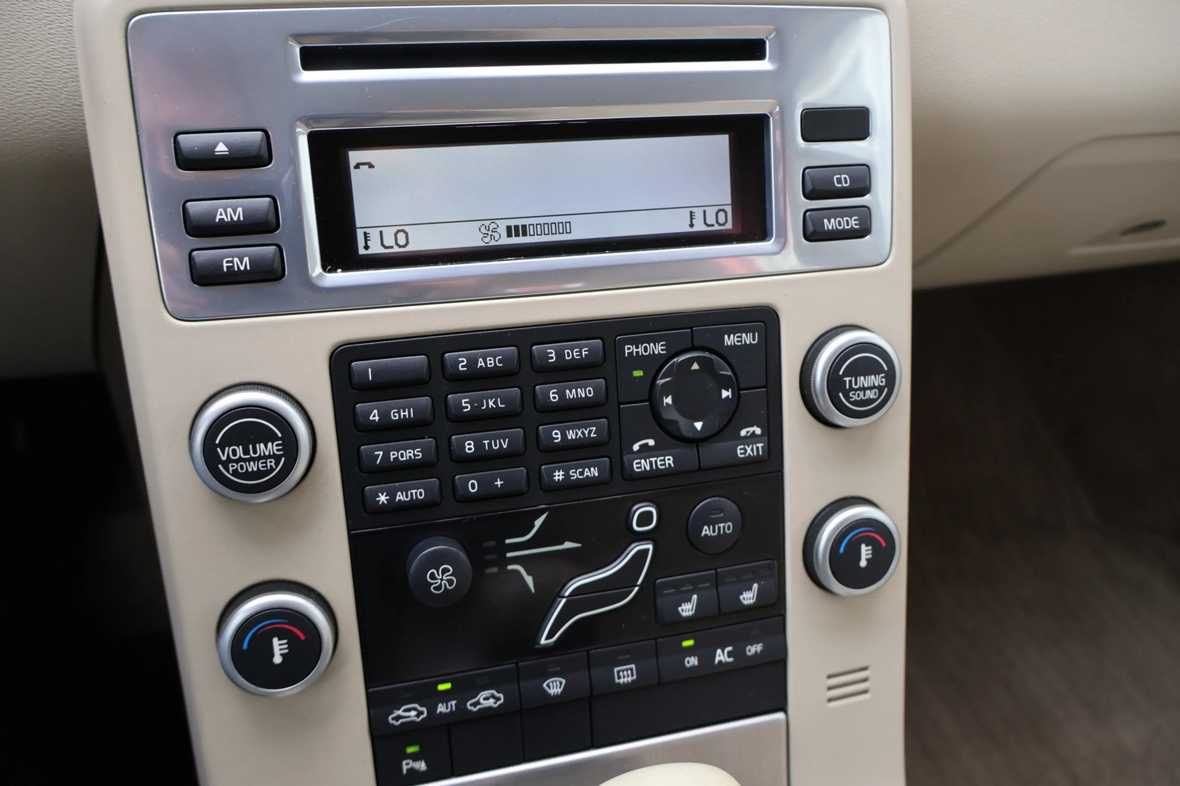 Volvo S80 2.0 T Limited Edition — photo 10