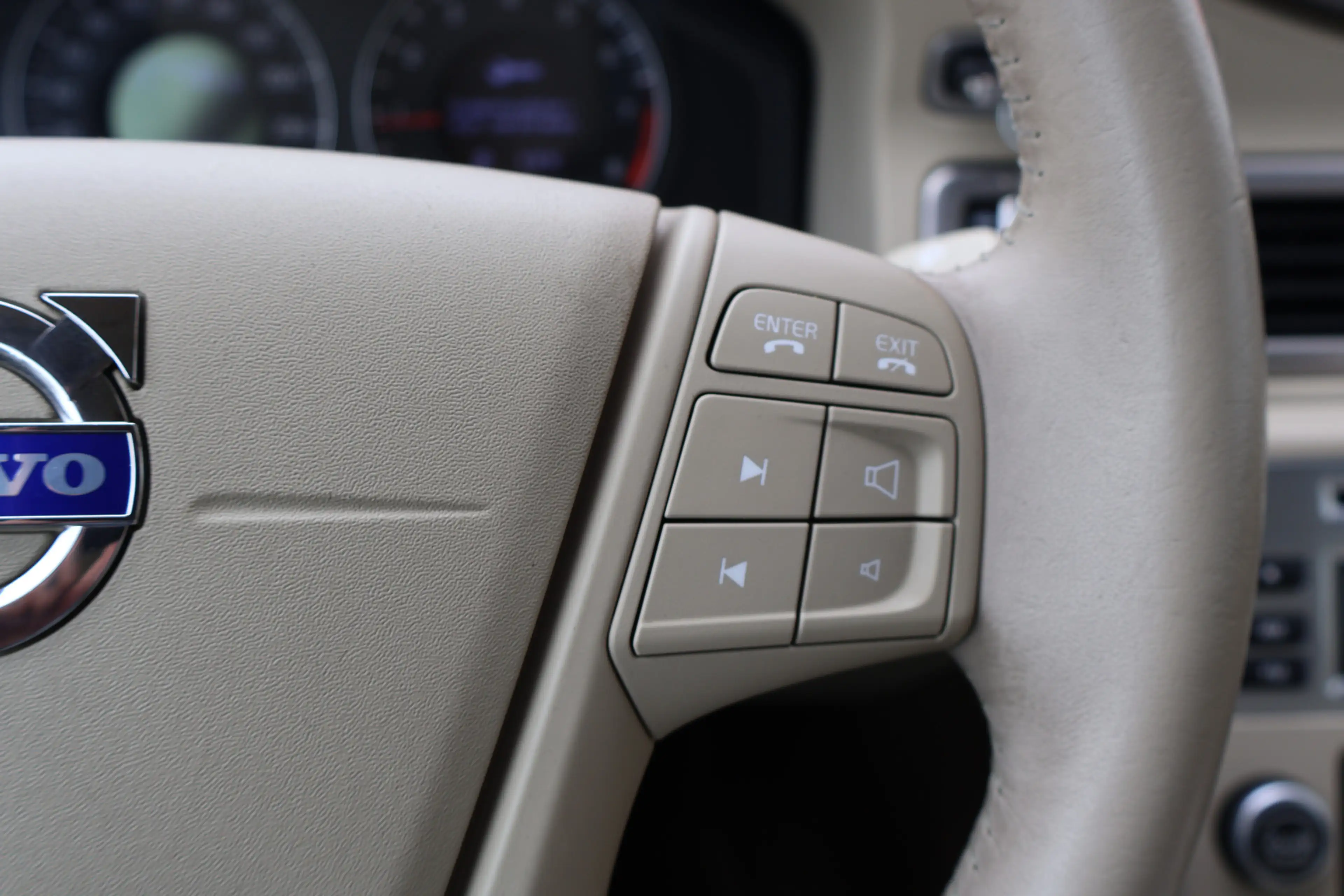 Volvo S80 2.0 T Limited Edition — photo 12
