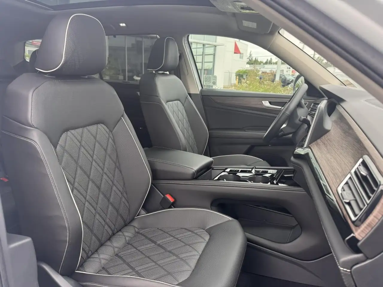 Volkswagen Atlas снимка Volkswagen Atlas