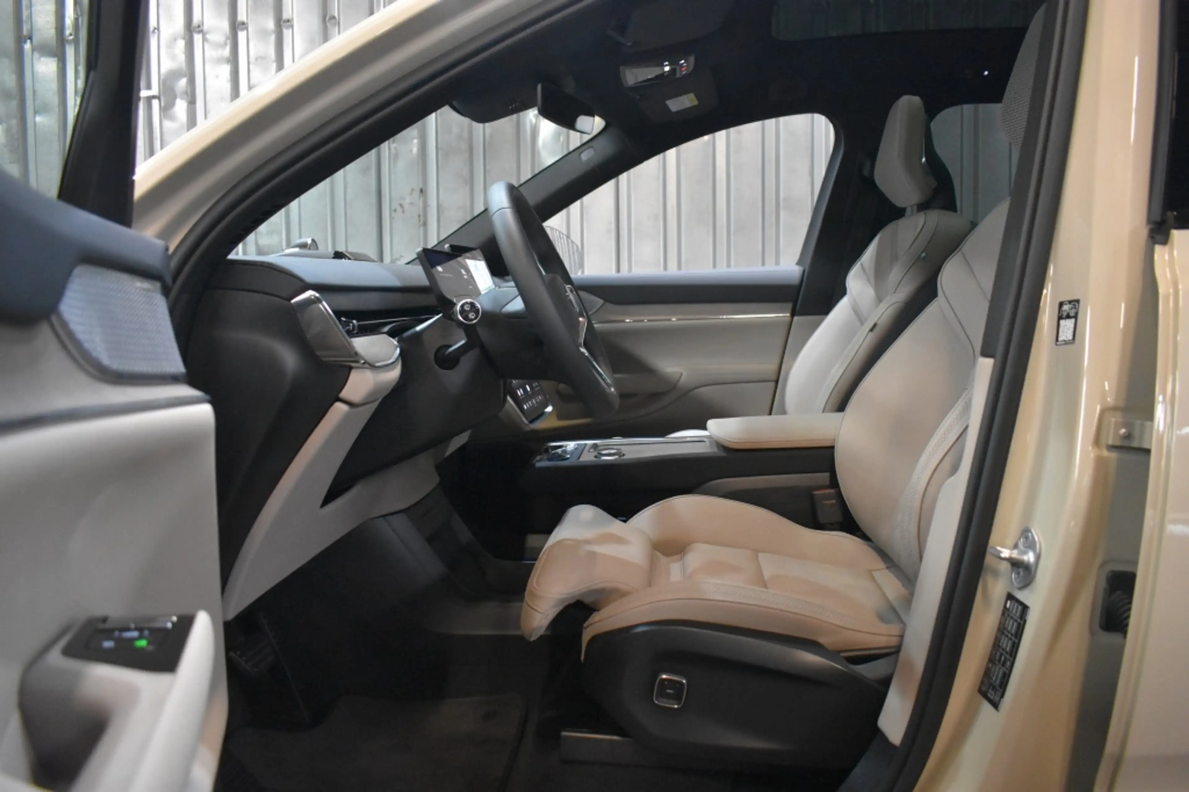 Volvo EX90 Twin Performance Ultra 517PK/111kWh | Luchtvering — photo 12