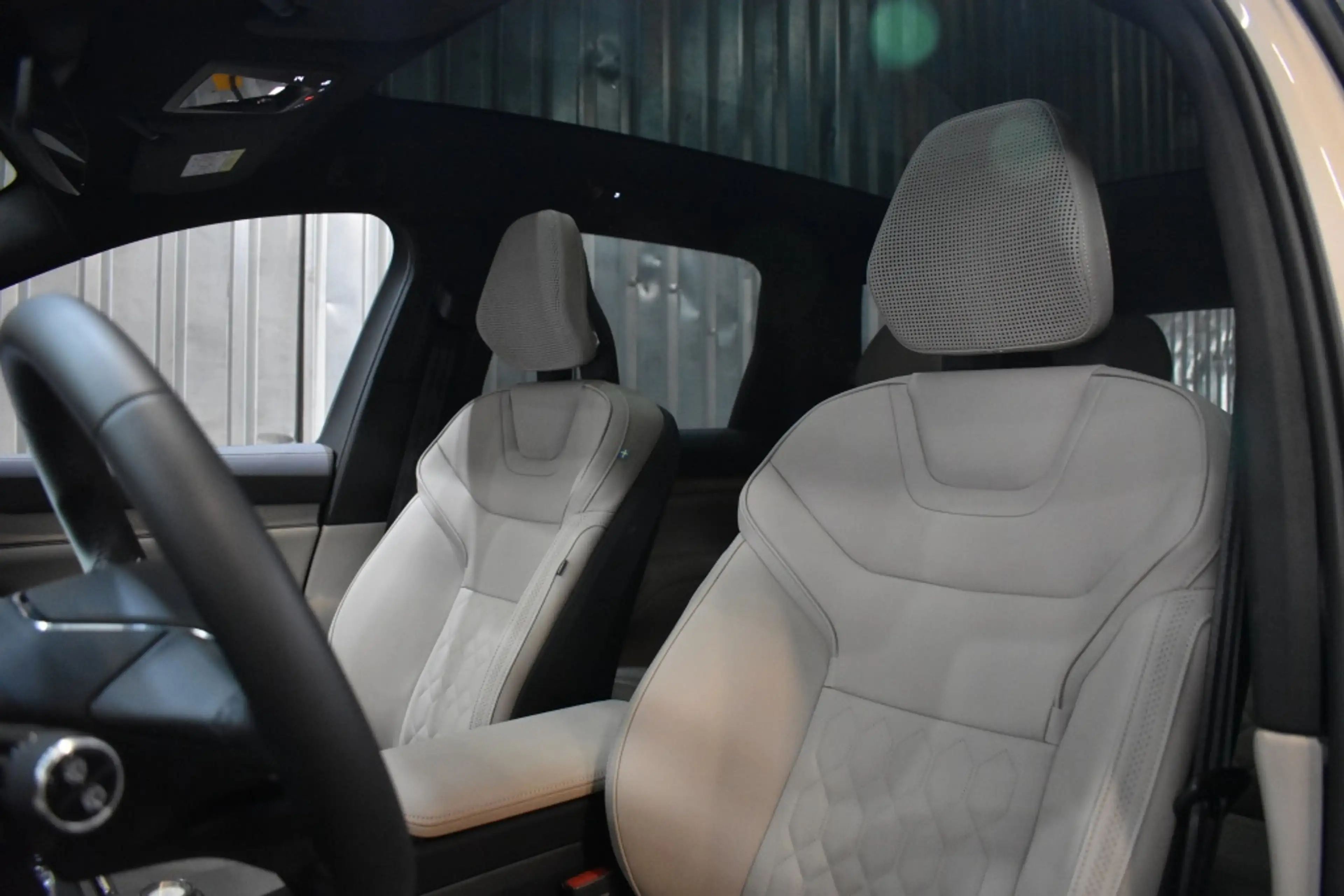 Volvo EX90 Twin Performance Ultra 517PK/111kWh | Luchtvering — photo 4