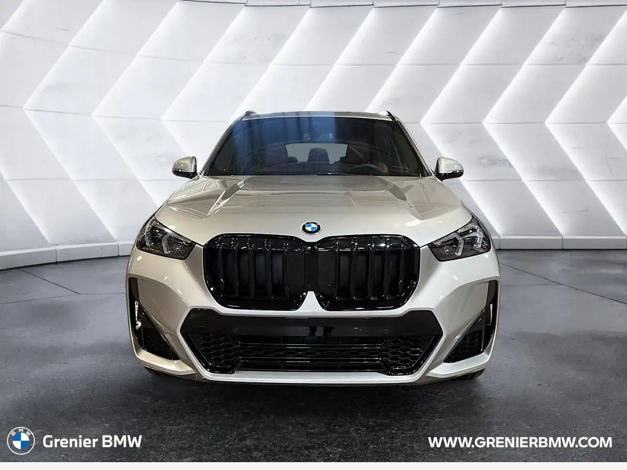 BMW X1 снимка BMW X1
