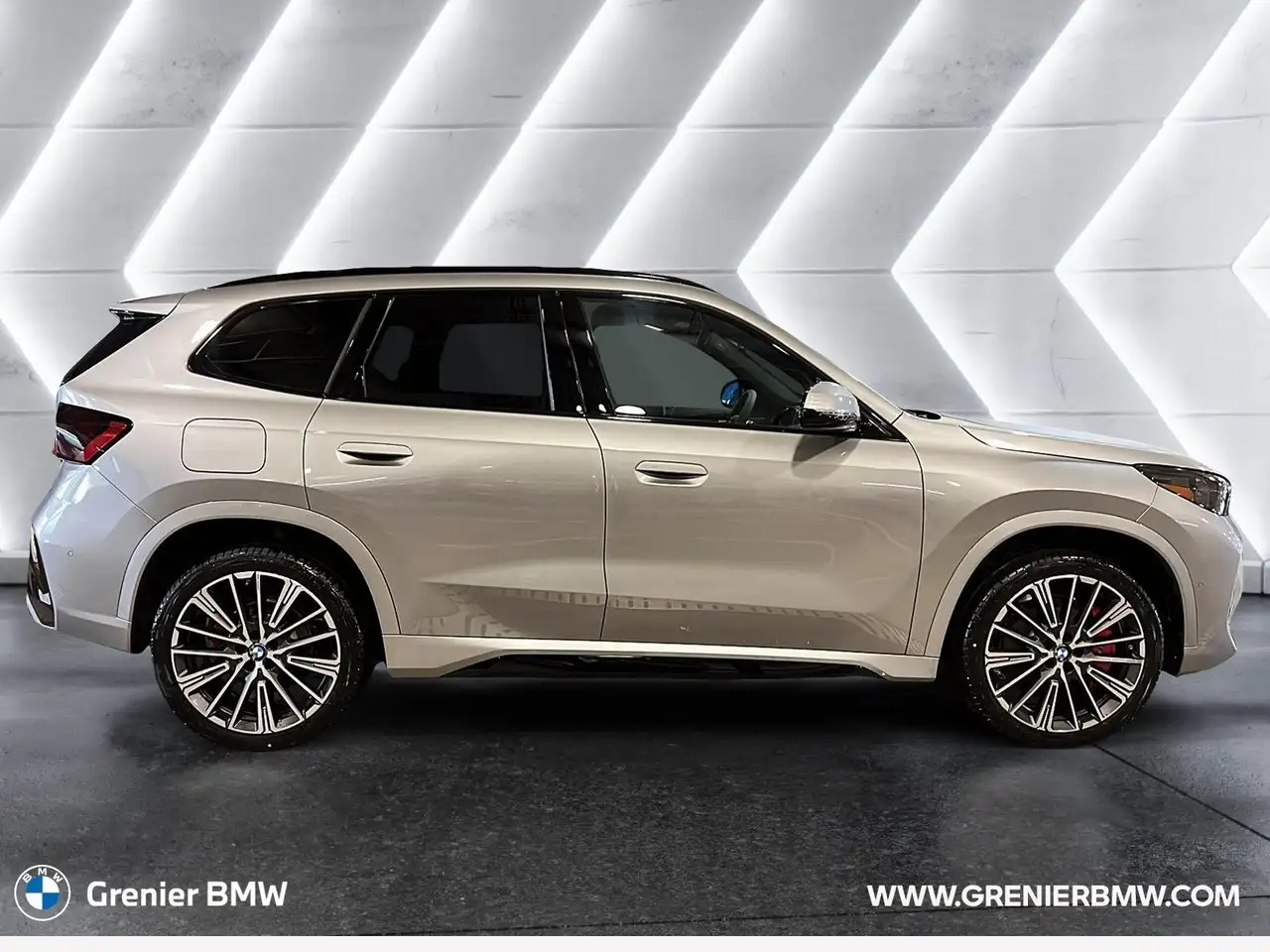 BMW X1 снимка BMW X1