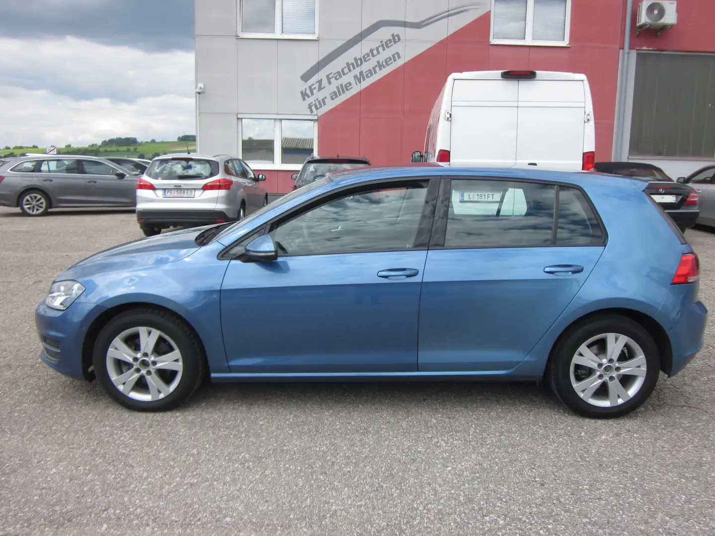 Volkswagen Golf Comfortline 1,6 BMT TDI DPF 4Motion Blauw - 2
