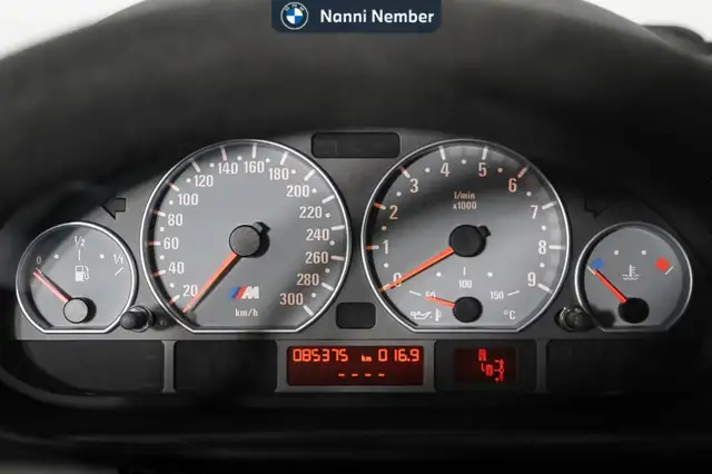 BMW M3 view 9