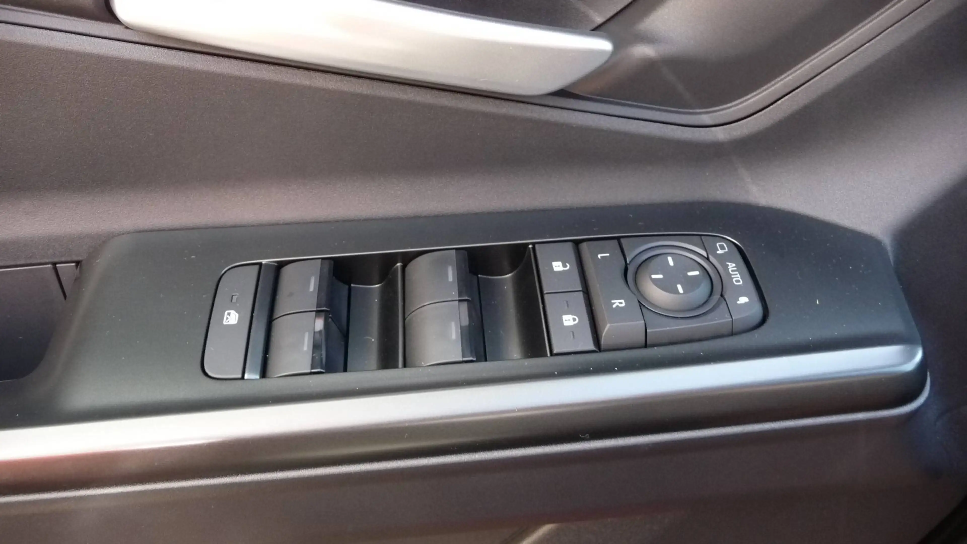 Subaru Uncharted Uncharted 58 FWD Trend — photo 11