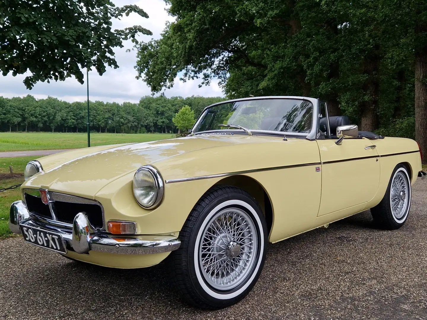 MG MGB Concoursstaat, Overdrive Yellow - 1