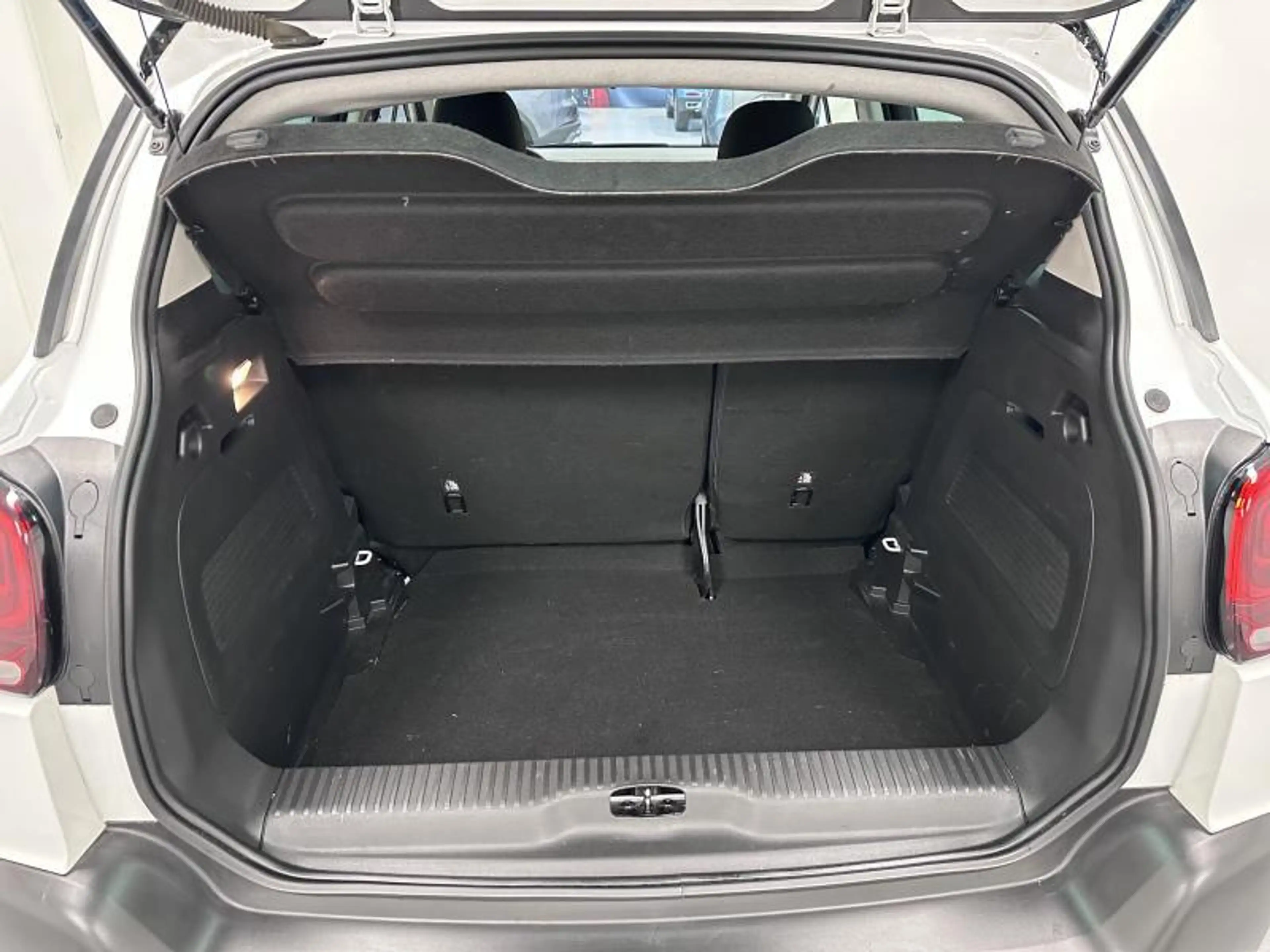 Citroen C3 Aircross Feel 1.2i Turbo 110cv — photo 12