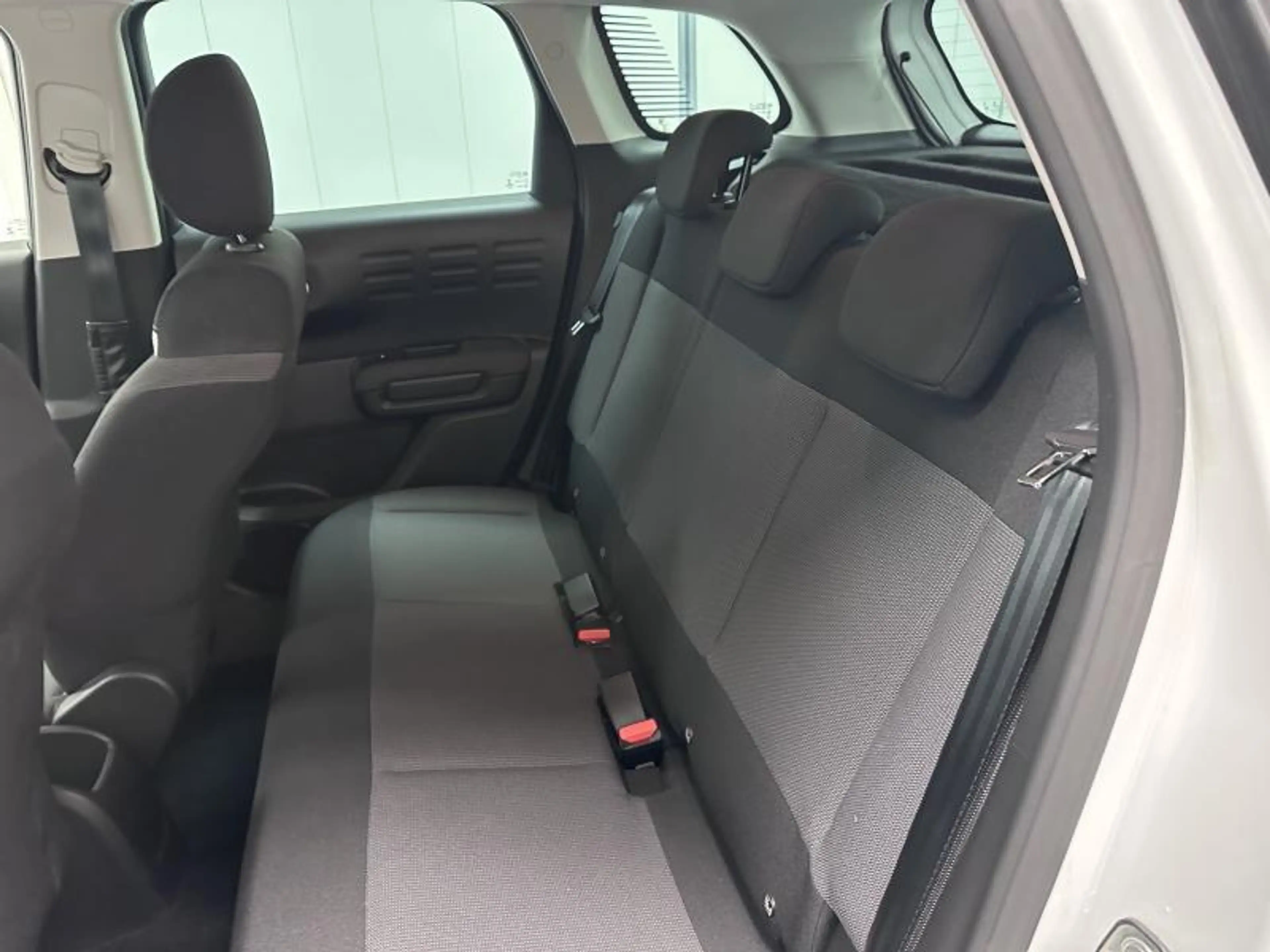 Citroen C3 Aircross Feel 1.2i Turbo 110cv — photo 11