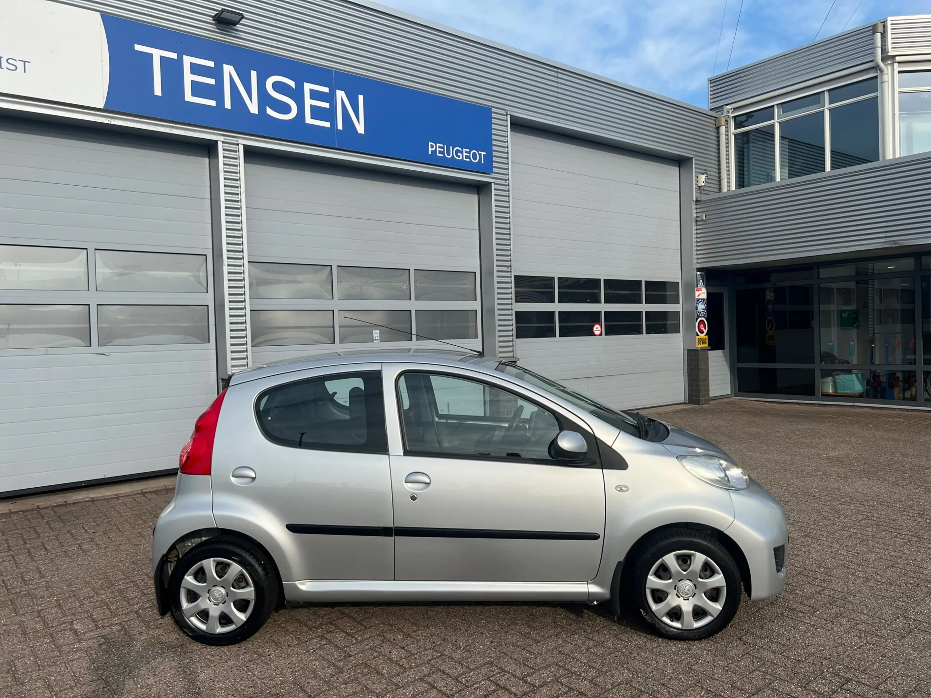Peugeot 107 1.0-12V XS | Automaat | Airco | Radio CD | 5 deurs — photo 10