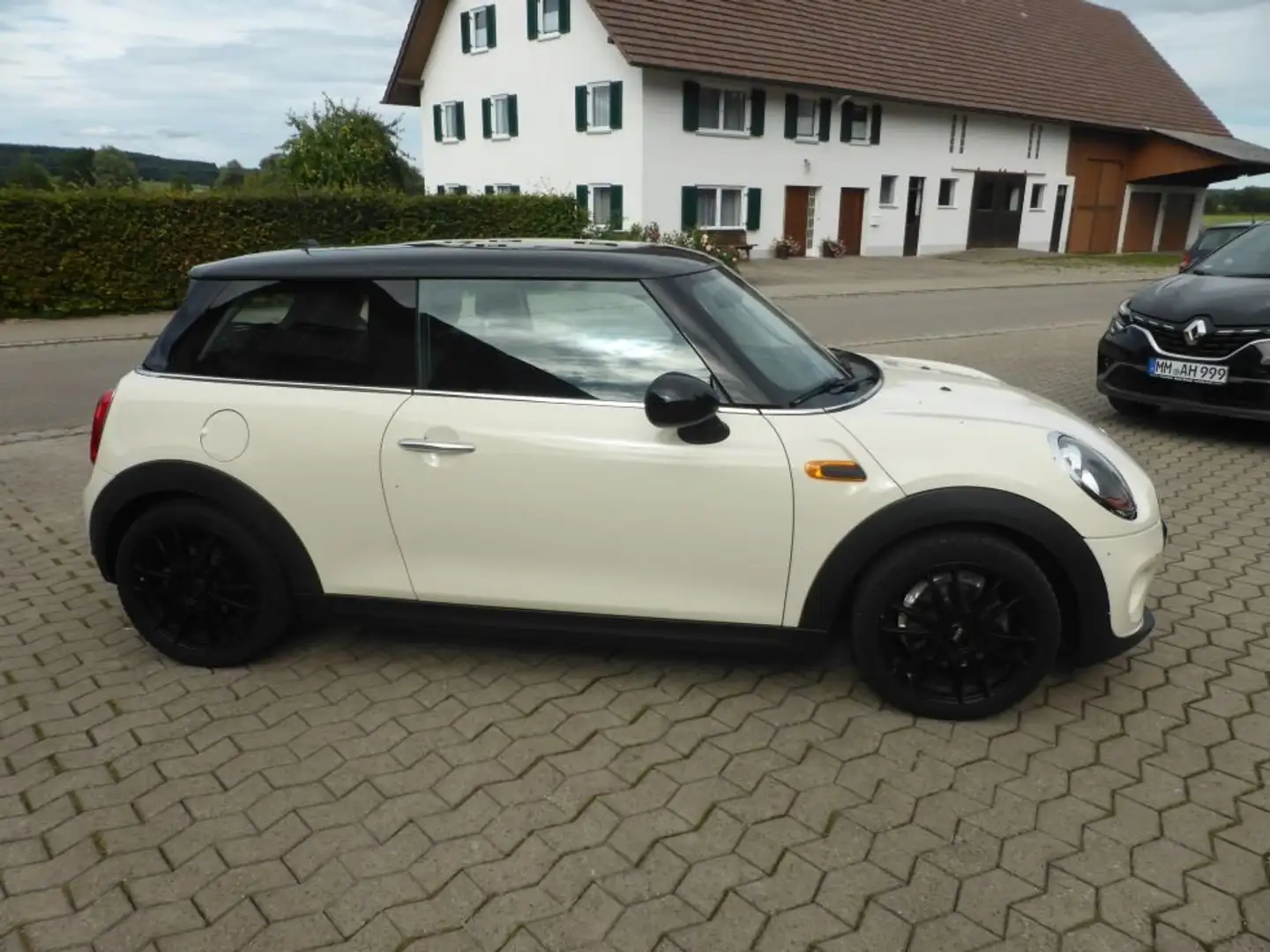 MINI Cooper Cooper Beige - 2