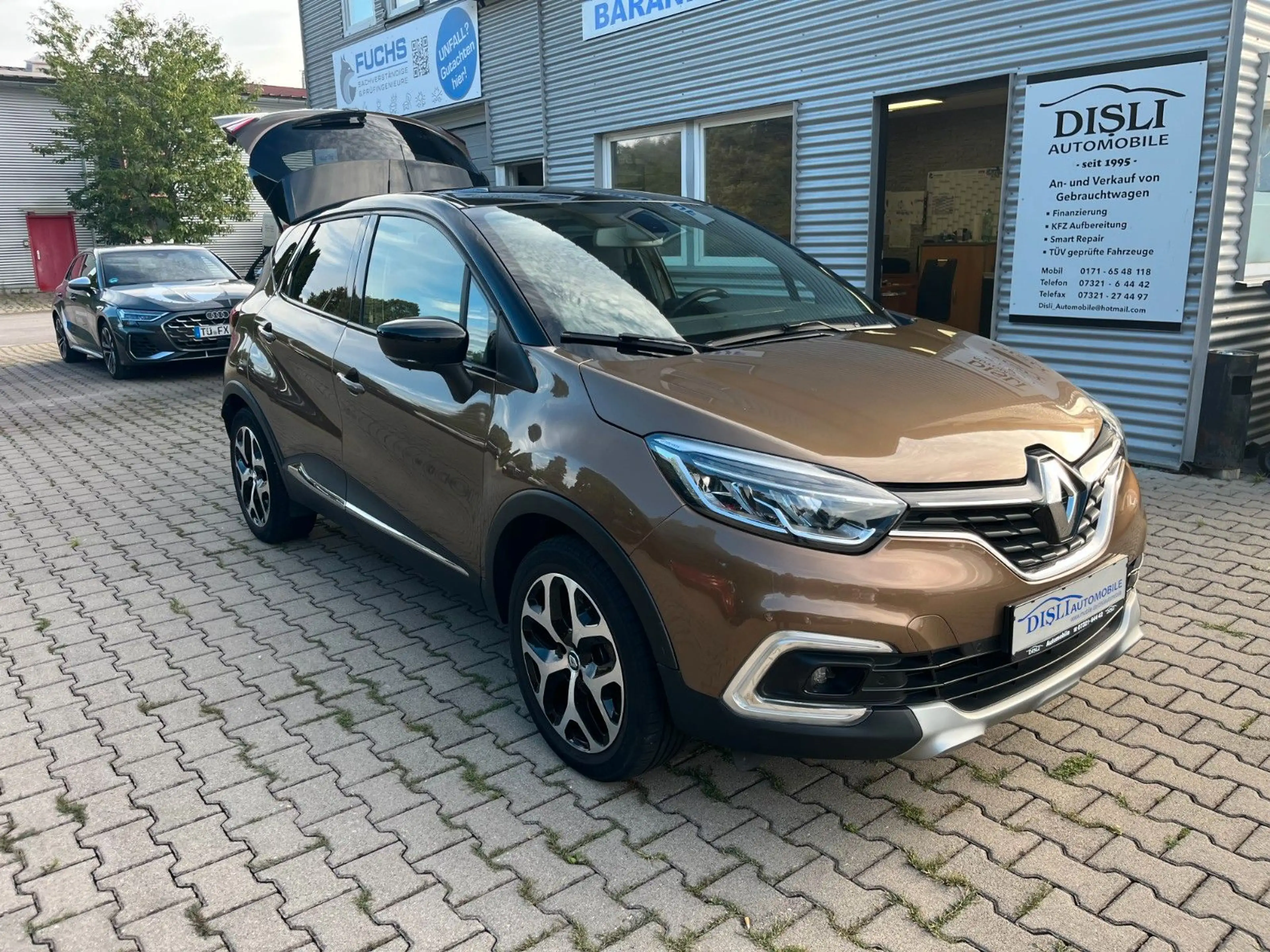Renault Captur Expression,Klimaautomatik,Navi,Leder,Ahk
