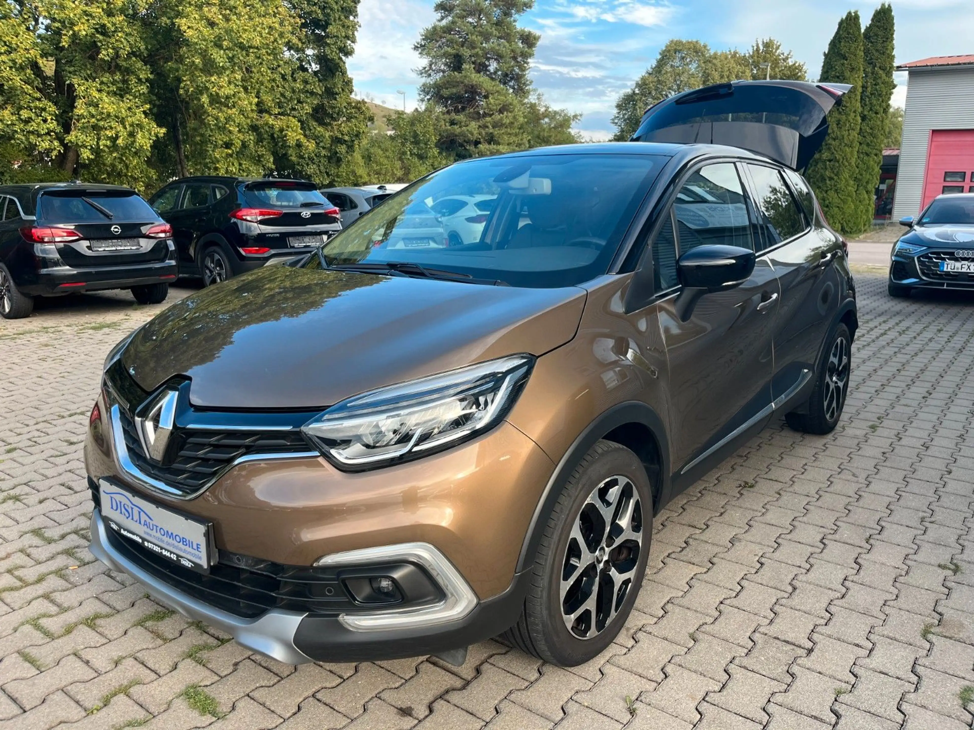 Renault Captur Expression,Klimaautomatik,Navi,Leder,Ahk — photo 2