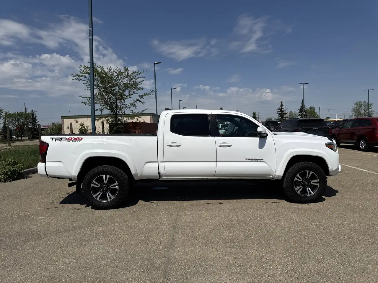 Toyota Tacoma снимка Toyota Tacoma
