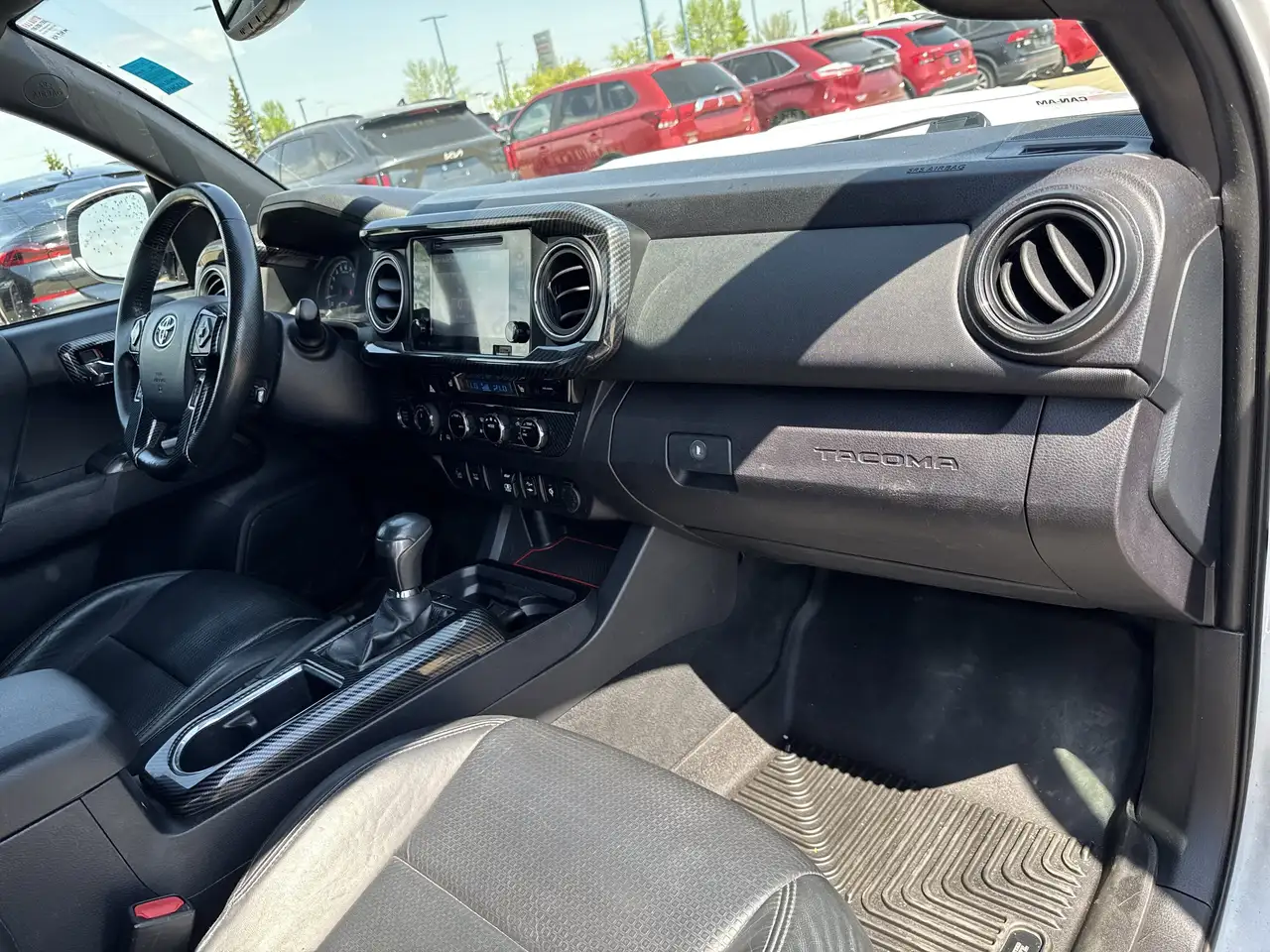 Toyota Tacoma снимка Toyota Tacoma