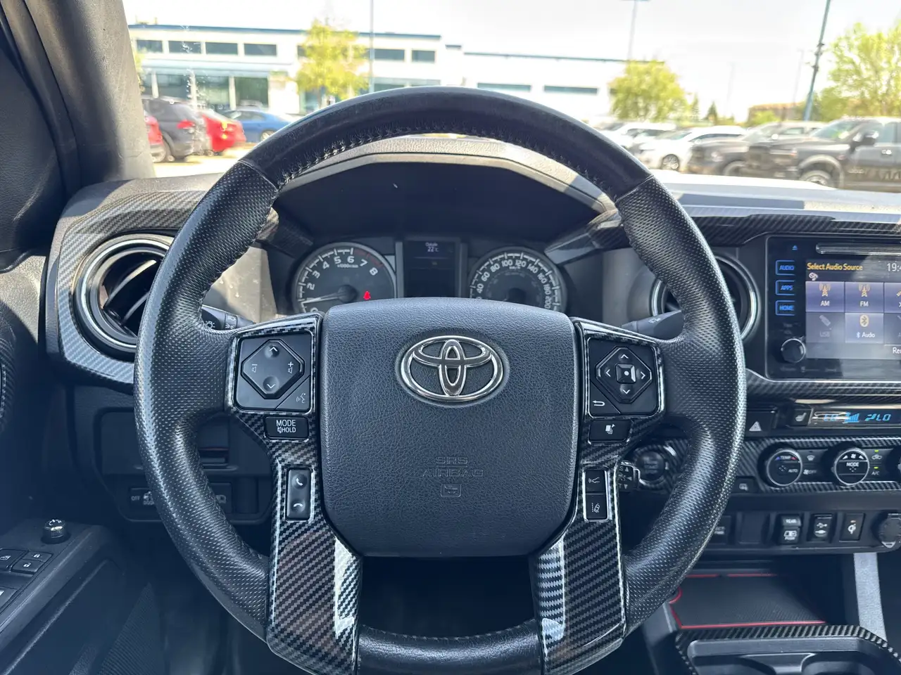 Toyota Tacoma снимка Toyota Tacoma