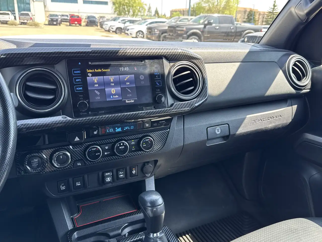 Toyota Tacoma снимка Toyota Tacoma