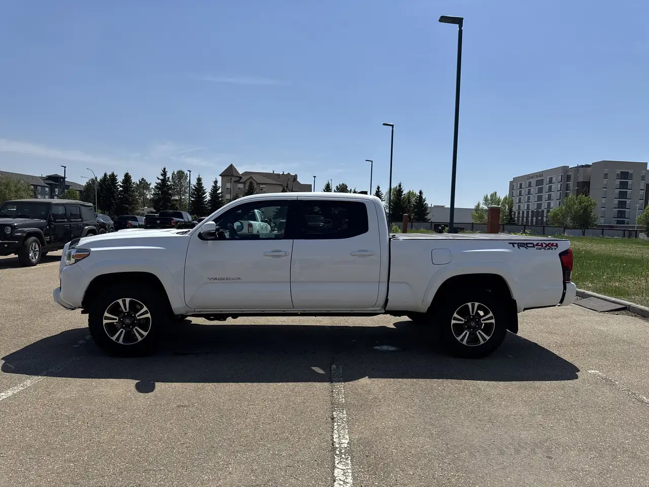 Toyota Tacoma снимка Toyota Tacoma