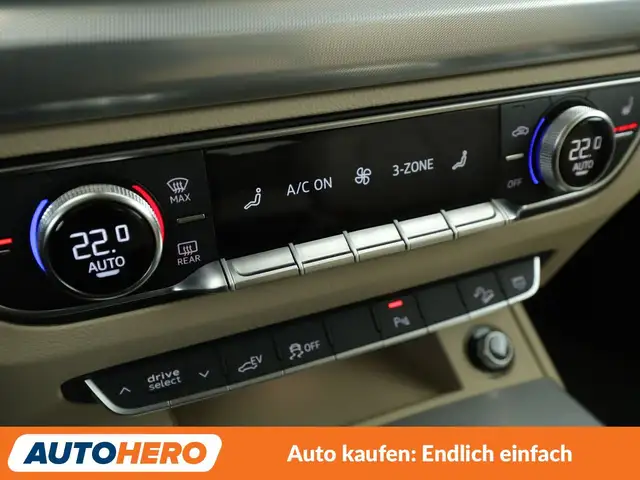 Audi Q5 view 23