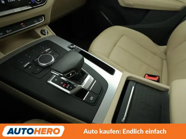 Audi Q5 view 24