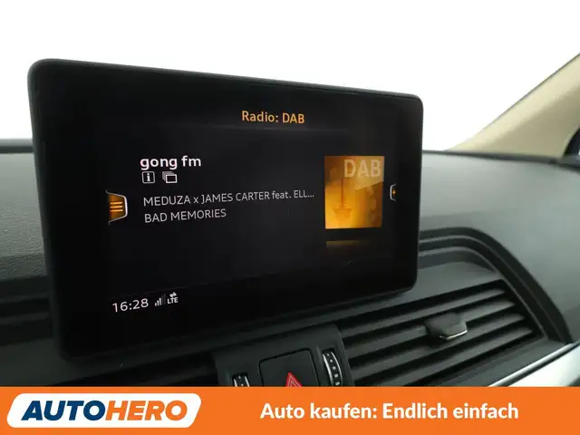 Audi Q5 view 21