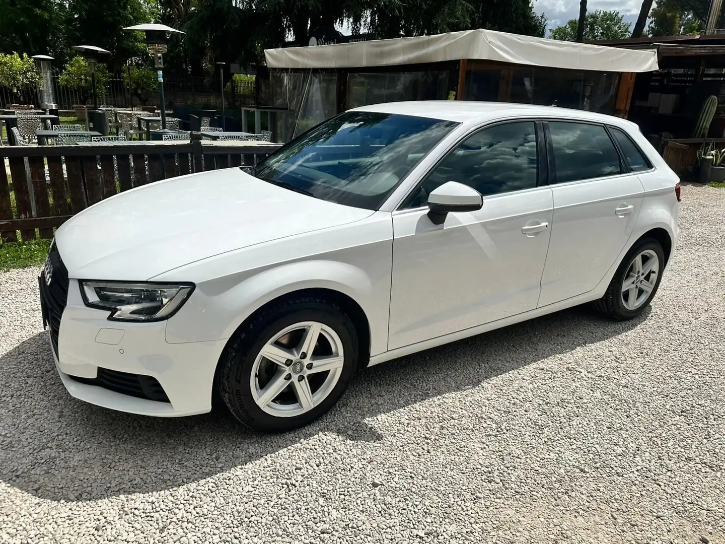 Audi A3 SPB 30 TFSI S tronic Business Bianco - 2