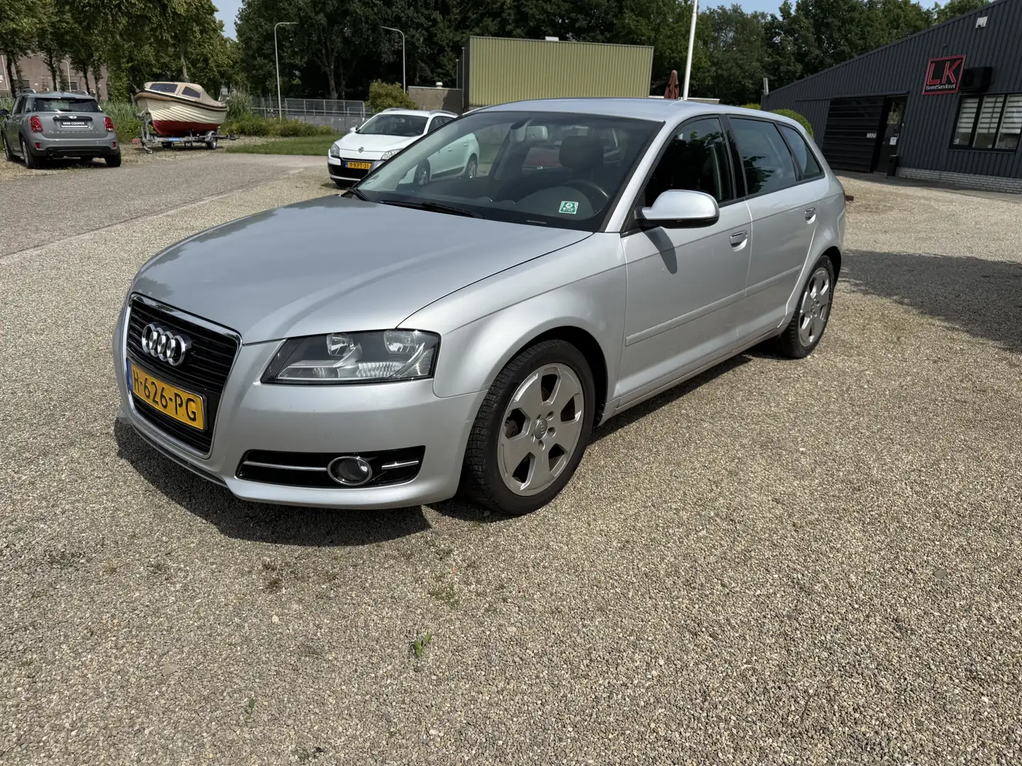Audi A3 Sportback 1.4 TFSI Ambition . Grijs - 2