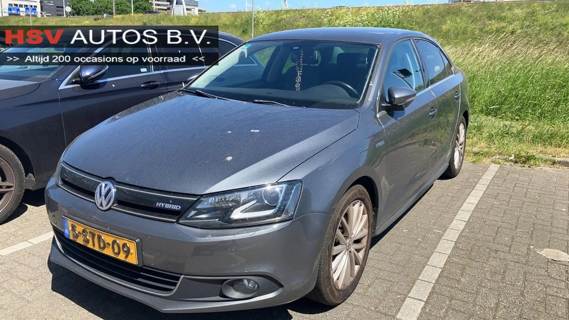 Volkswagen Jetta 1.4 TSI Hybrid Highline navi LM org NL Gris - 1
