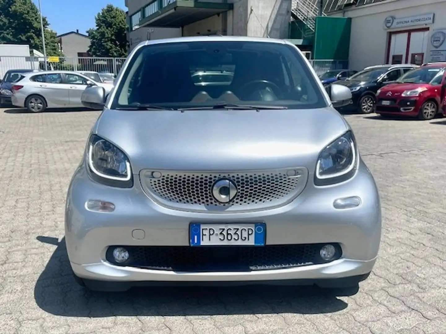 smart forTwo Cabrio 0.9 t Passion 90cv  my18 cerchi Brabus Grau - 2