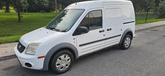 Ford Transit Connect 2012 — photo 2