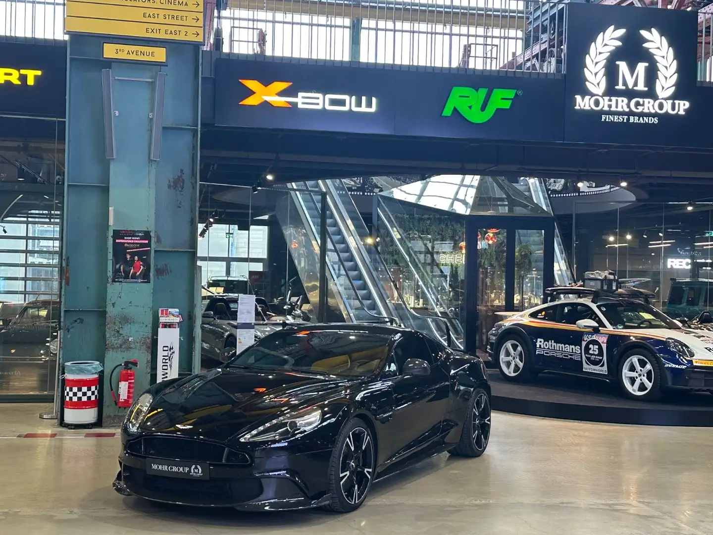 Aston Martin Vanquish S/CARBON/ SERVICE NEU Fekete - 1