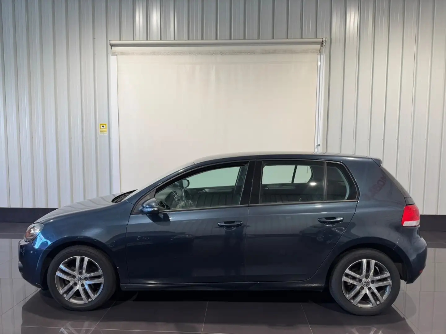 Volkswagen Golf 1.6TDI CR Advance BMT DSG 105 Azul - 1