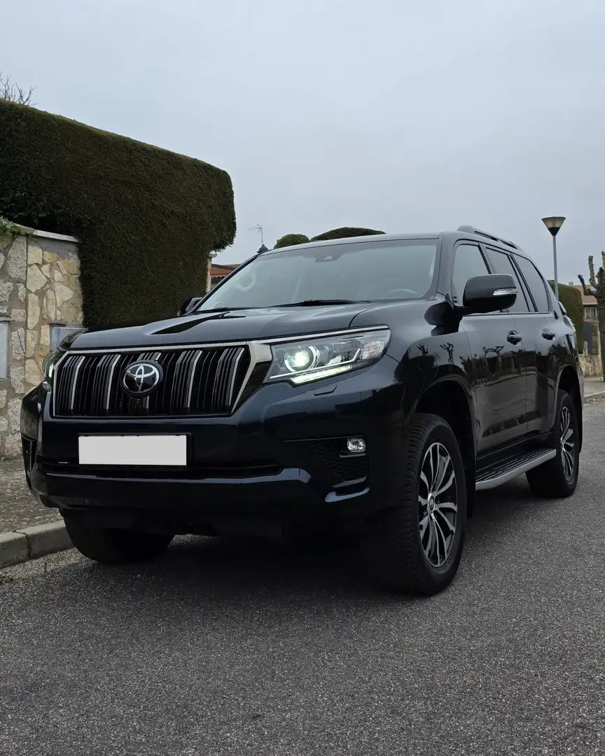 Toyota Land Cruiser D-4D Limited Aut. - 2