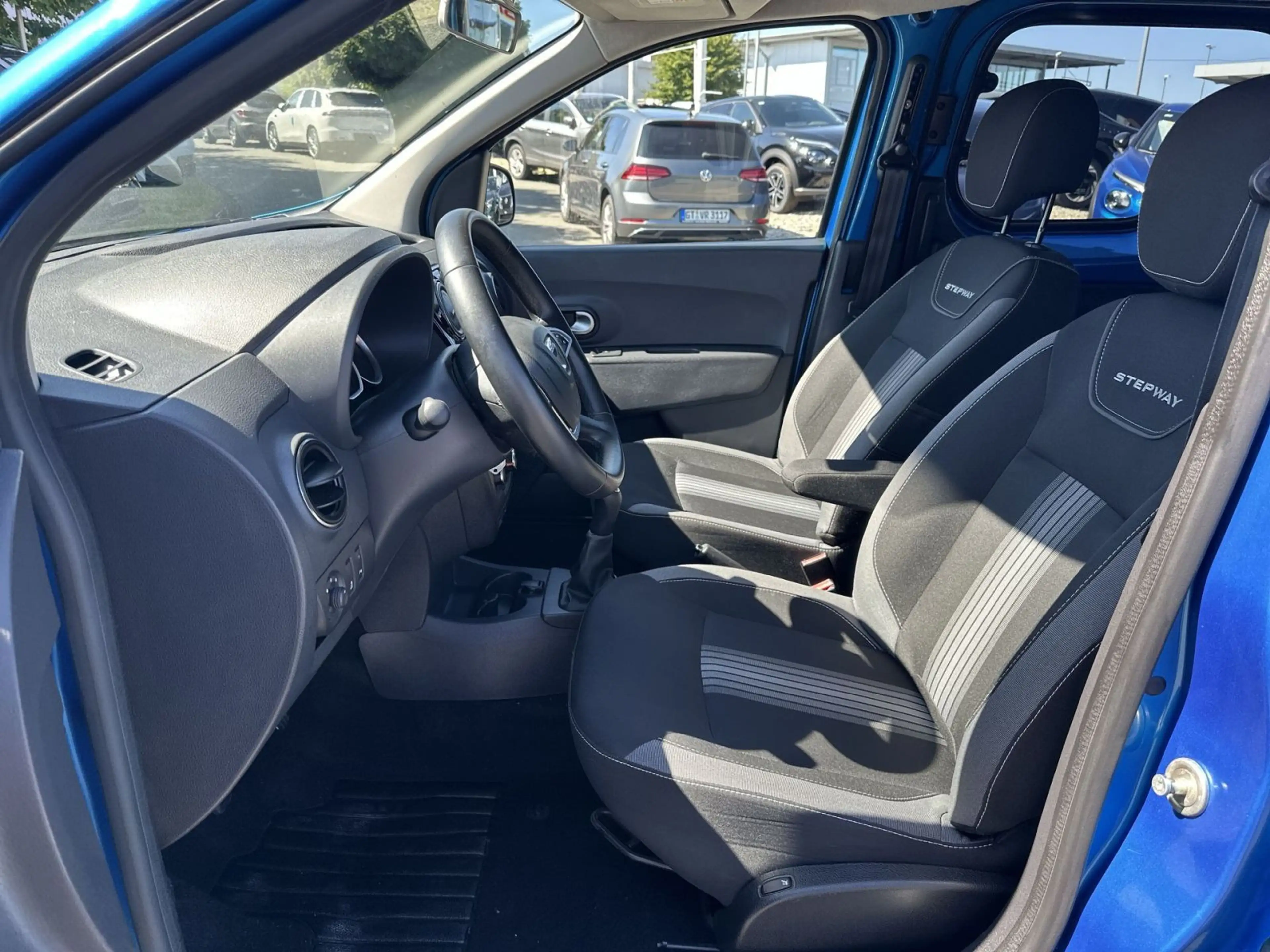 Dacia Dokker 1.2 TCe 115 Stepway Celebration — photo 12