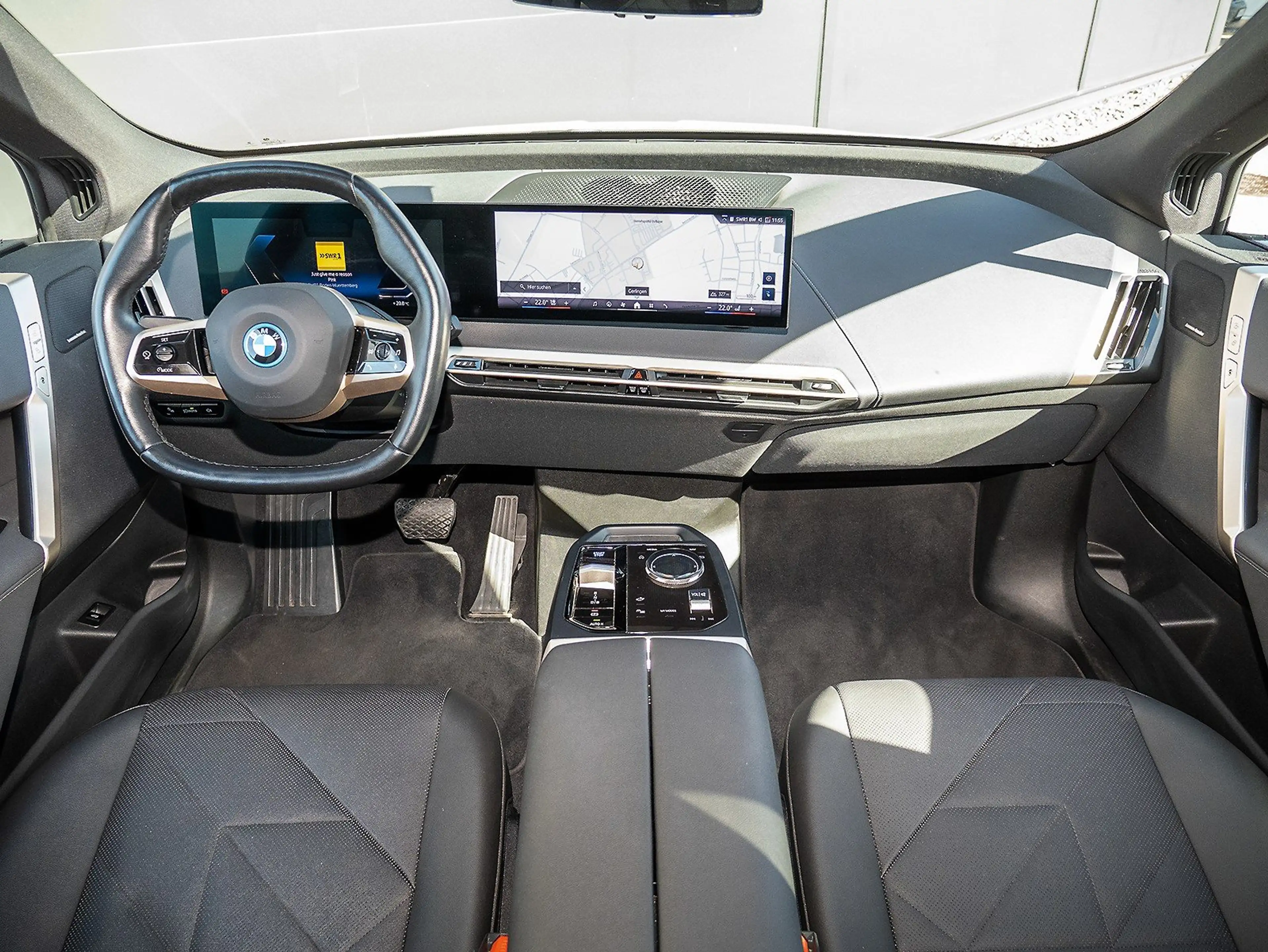 BMW iX xDrive40 Sportpaket ACC 360° H/Ksound HUD DAB — photo 7