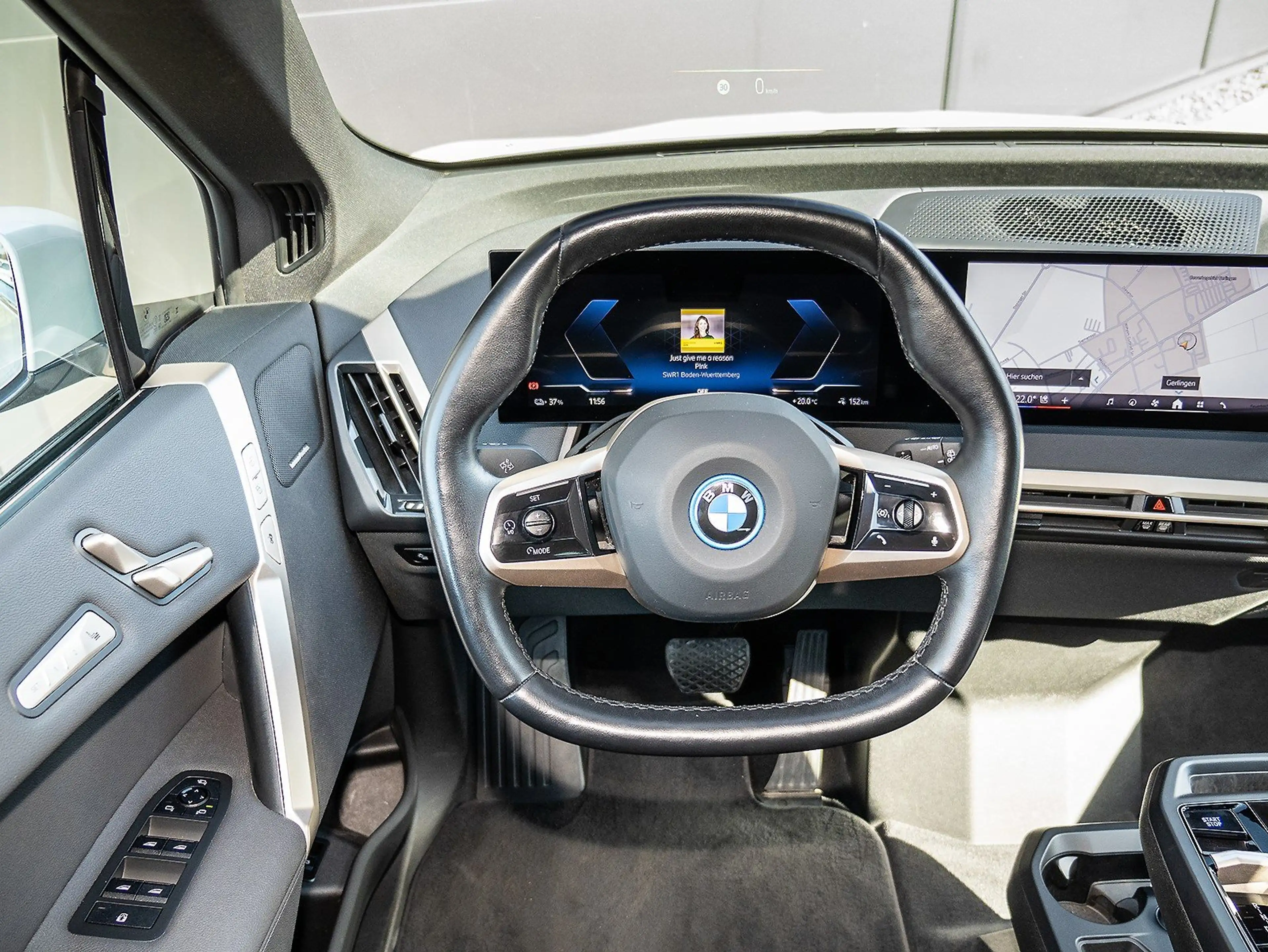 BMW iX xDrive40 Sportpaket ACC 360° H/Ksound HUD DAB — photo 13