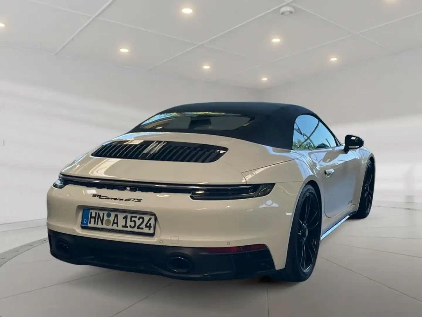Porsche 911 Carrera GTS Cabrio +Perf-AGA+LED+LM+Navi+PDC Weiß - 2