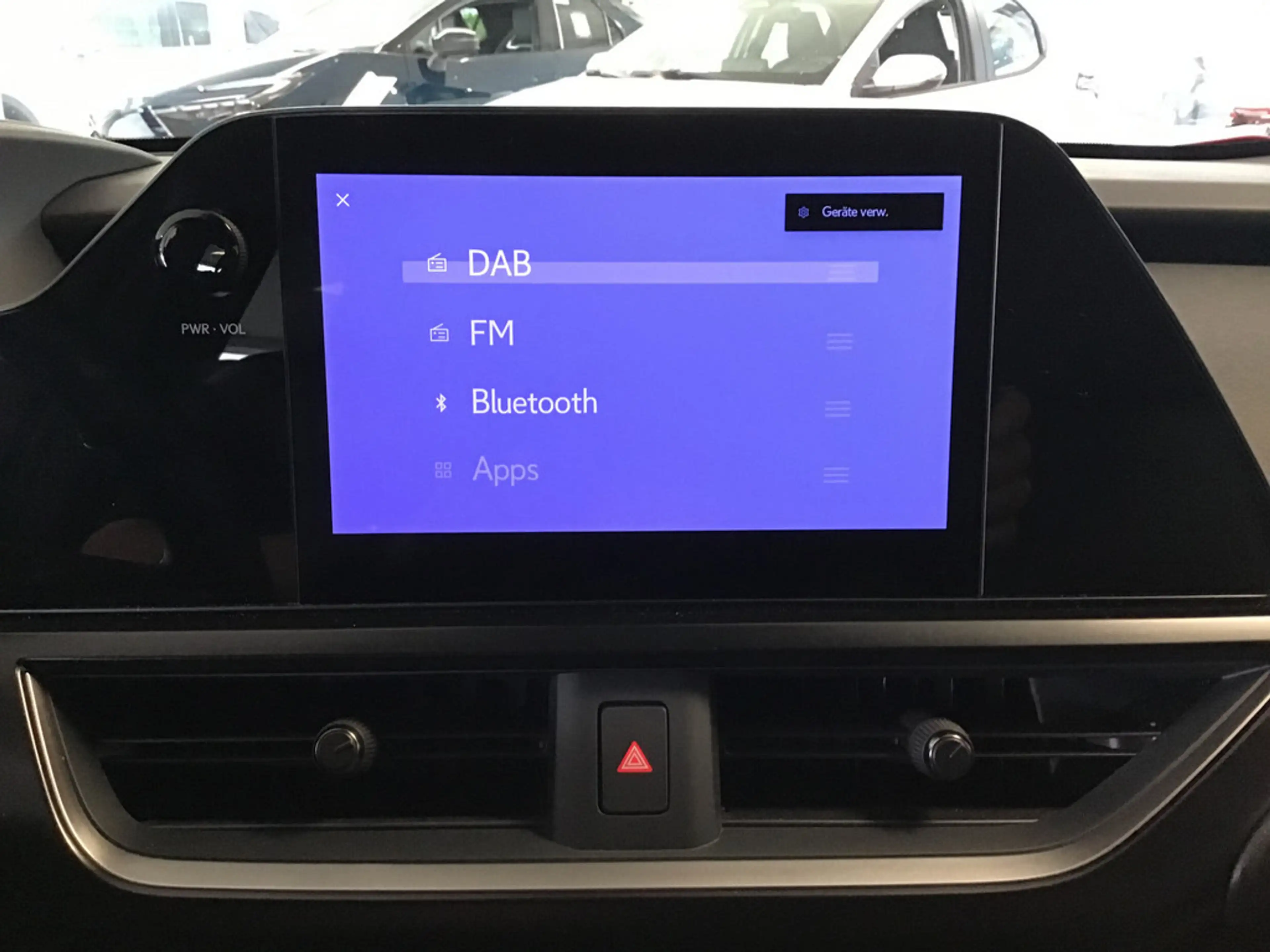 Lexus UX 250h Style Edition PDC SHZ KAMERA ACC LED — photo 16
