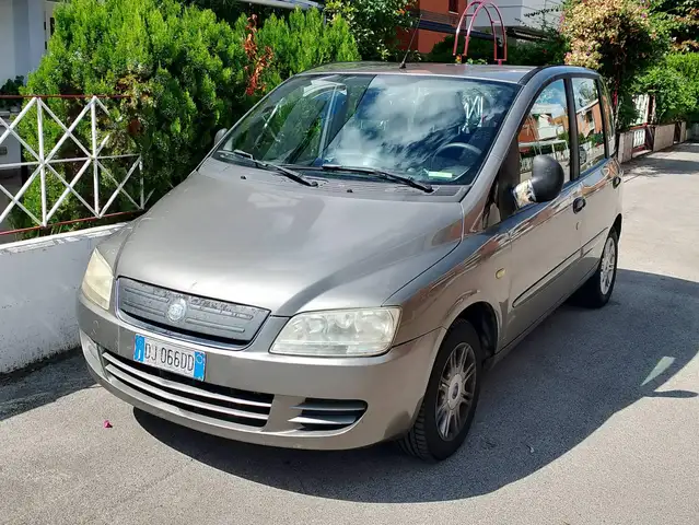 Fiat Multipla Multipla II 2004 1.6 16v natural power Emotion