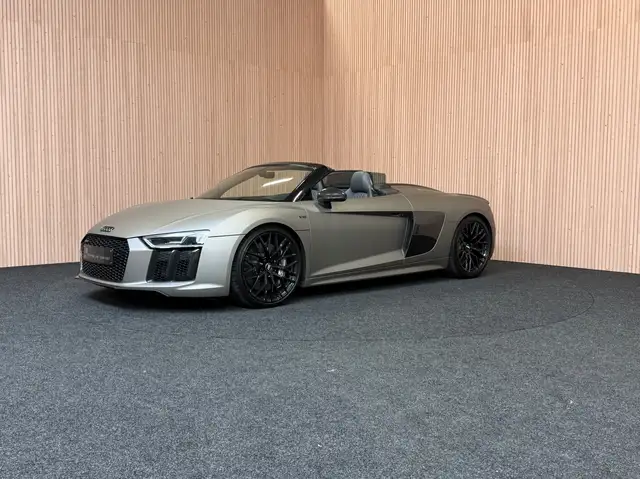 Audi R8 R8 5.2i V10 FSI Quattro S tronic| Cabrio| Carbon| Ceramic