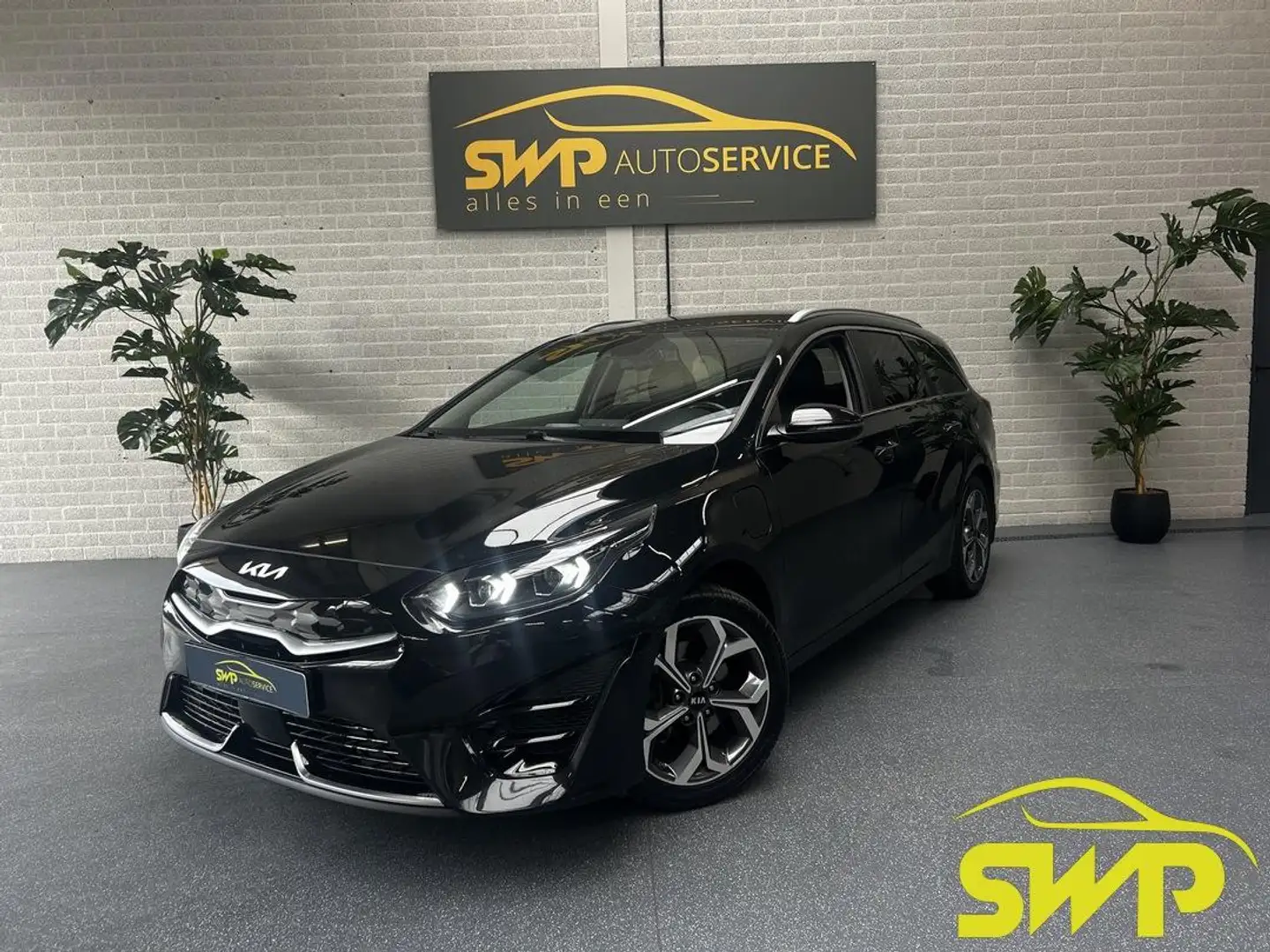 Kia Ceed SW / cee'd SW Sportswagon 1.6 GDI PHEV DynamicPlusLine | Navi | Noir - 1