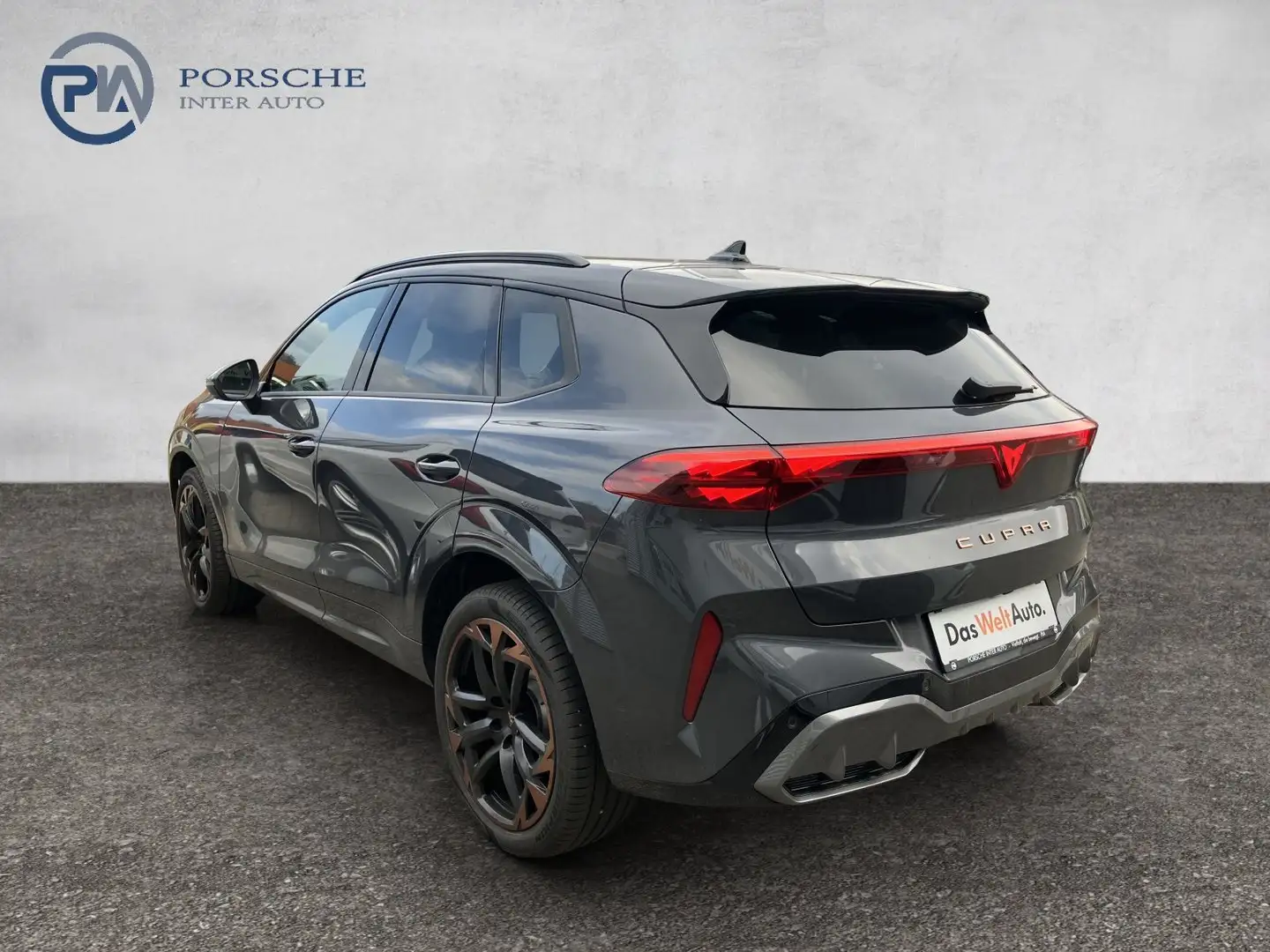 CUPRA Terramar 1.5 e-TSI 150 PS DSG Grau - 2