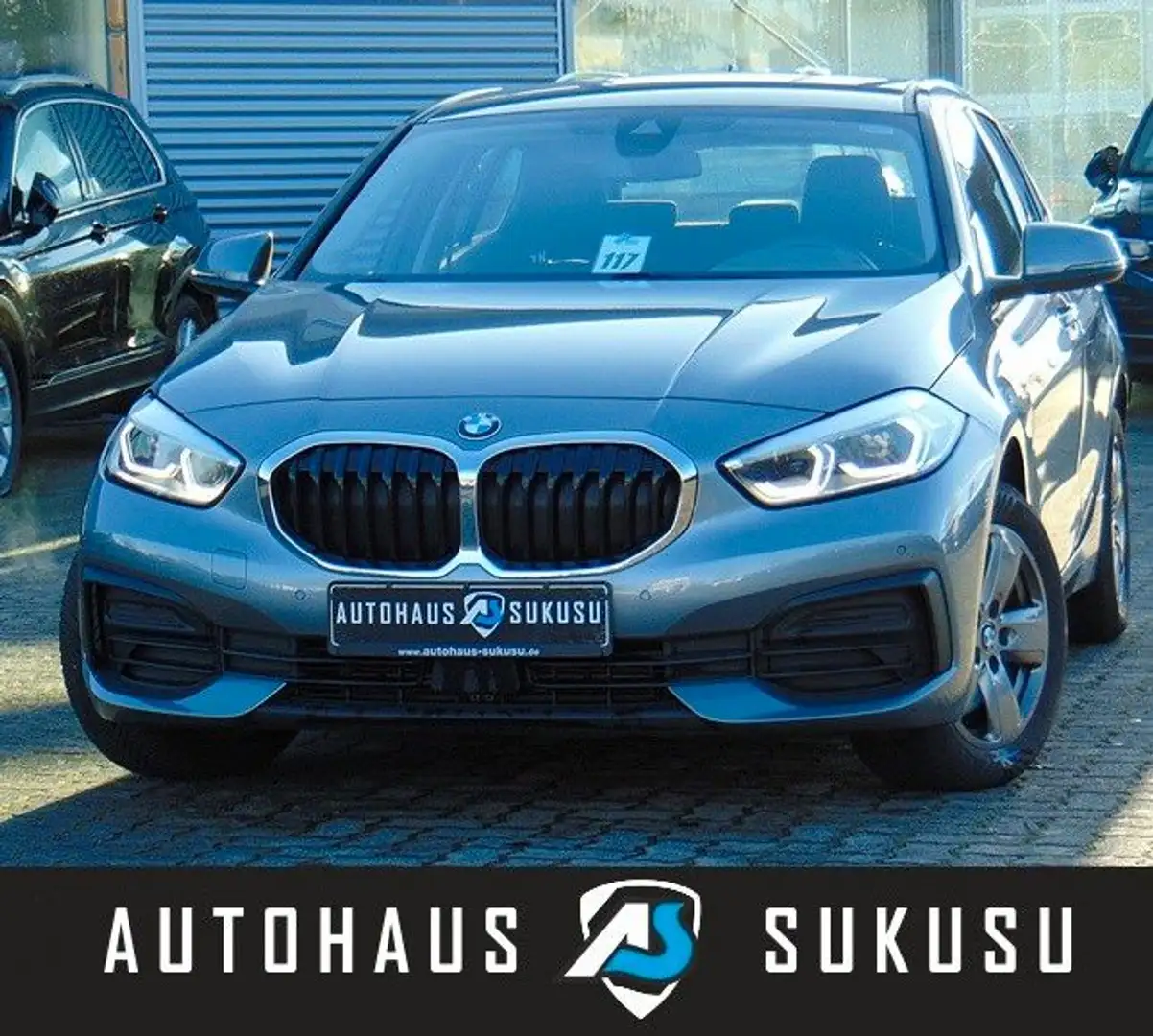 BMW 118 i Aut. Advantage - Cockpit Pro - LED - Kamera Gris - 1