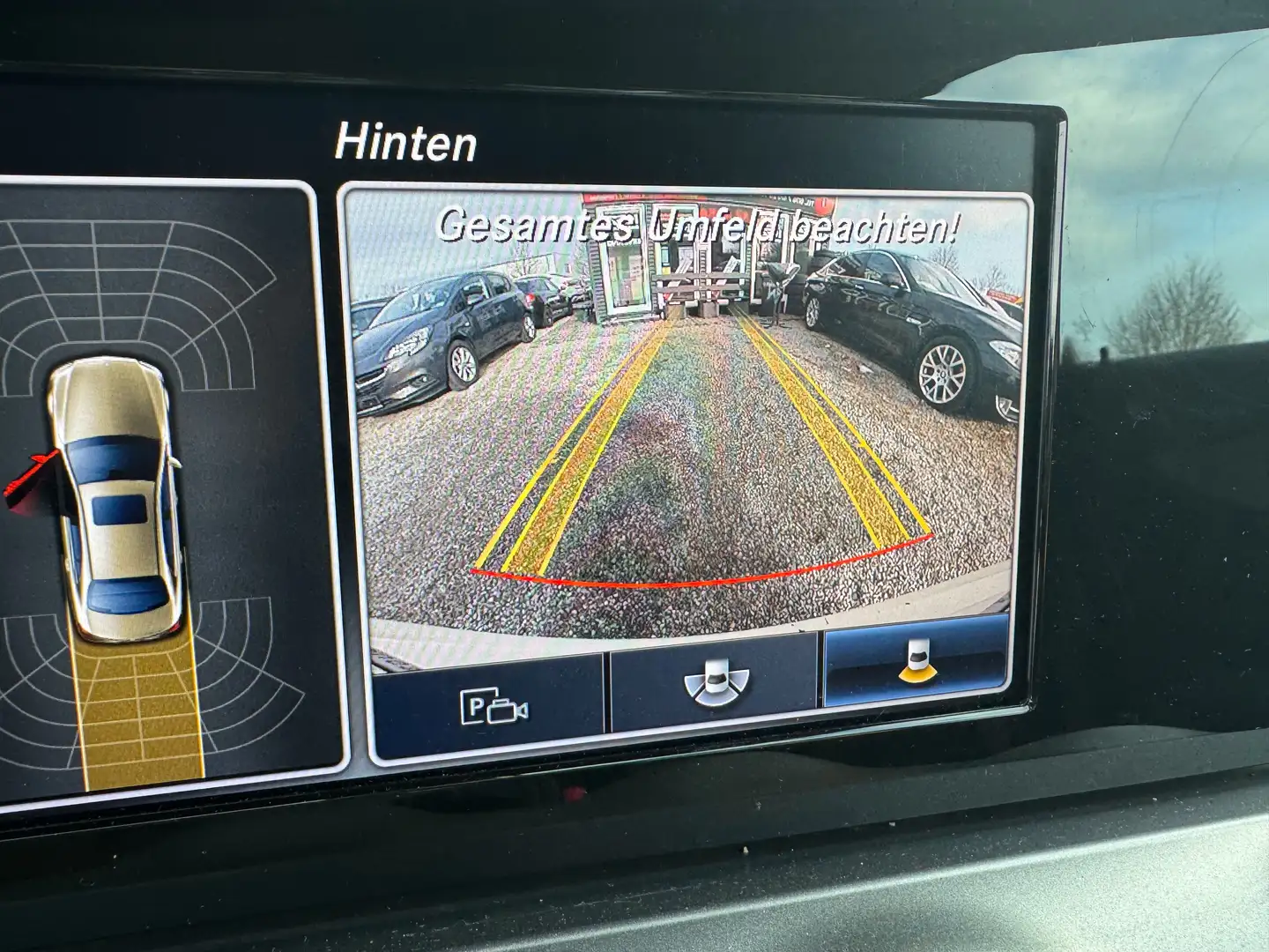 Mercedes-Benz E 200 E 200dLimousine KAMERA!!SPORTSITZE!!SITZHEIZUNG!! Beige - 2