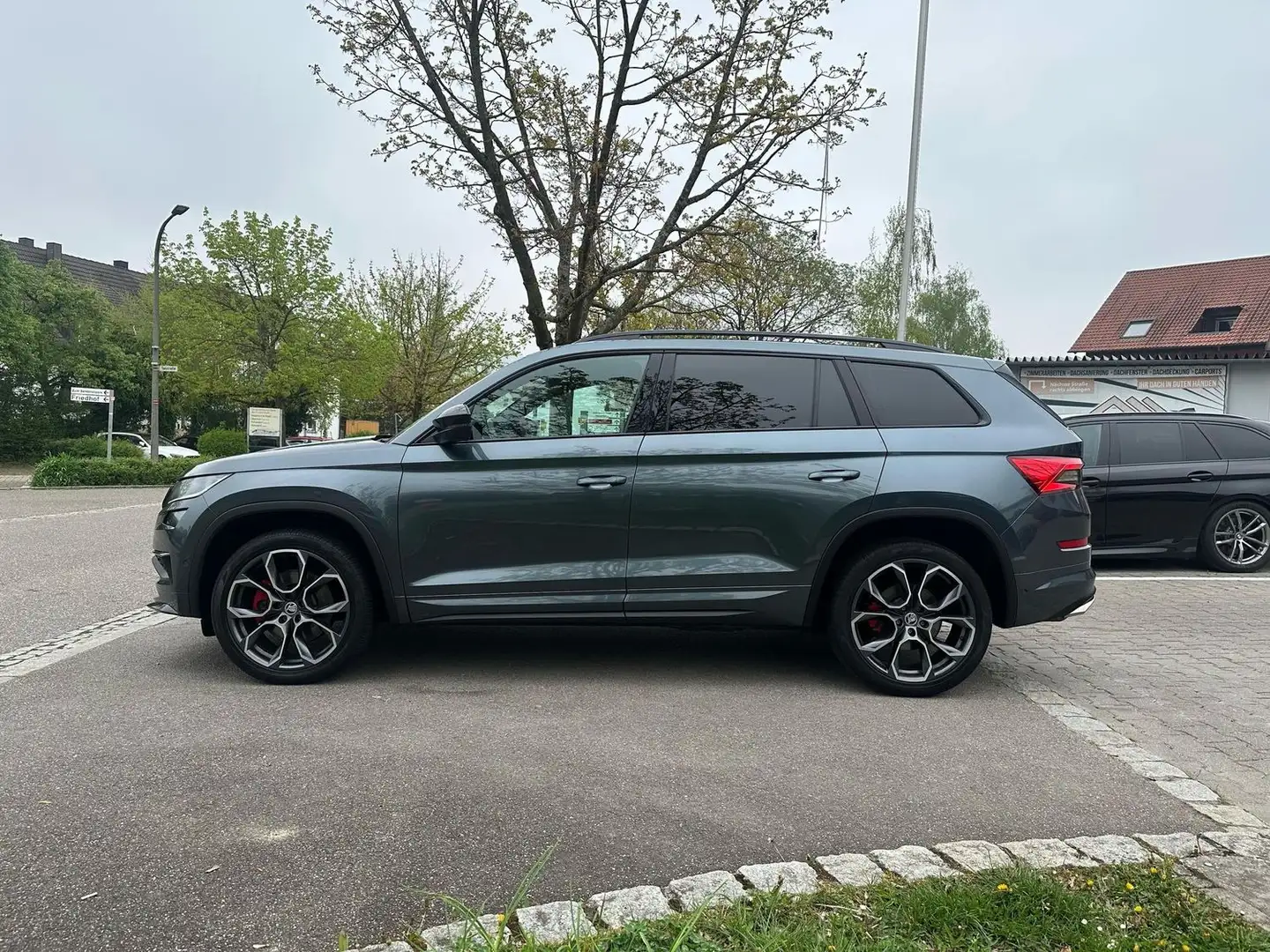 Skoda Kodiaq RS 4x4/Digitalcockpit/Rückfahrkamera/Panoramadach Gris - 2