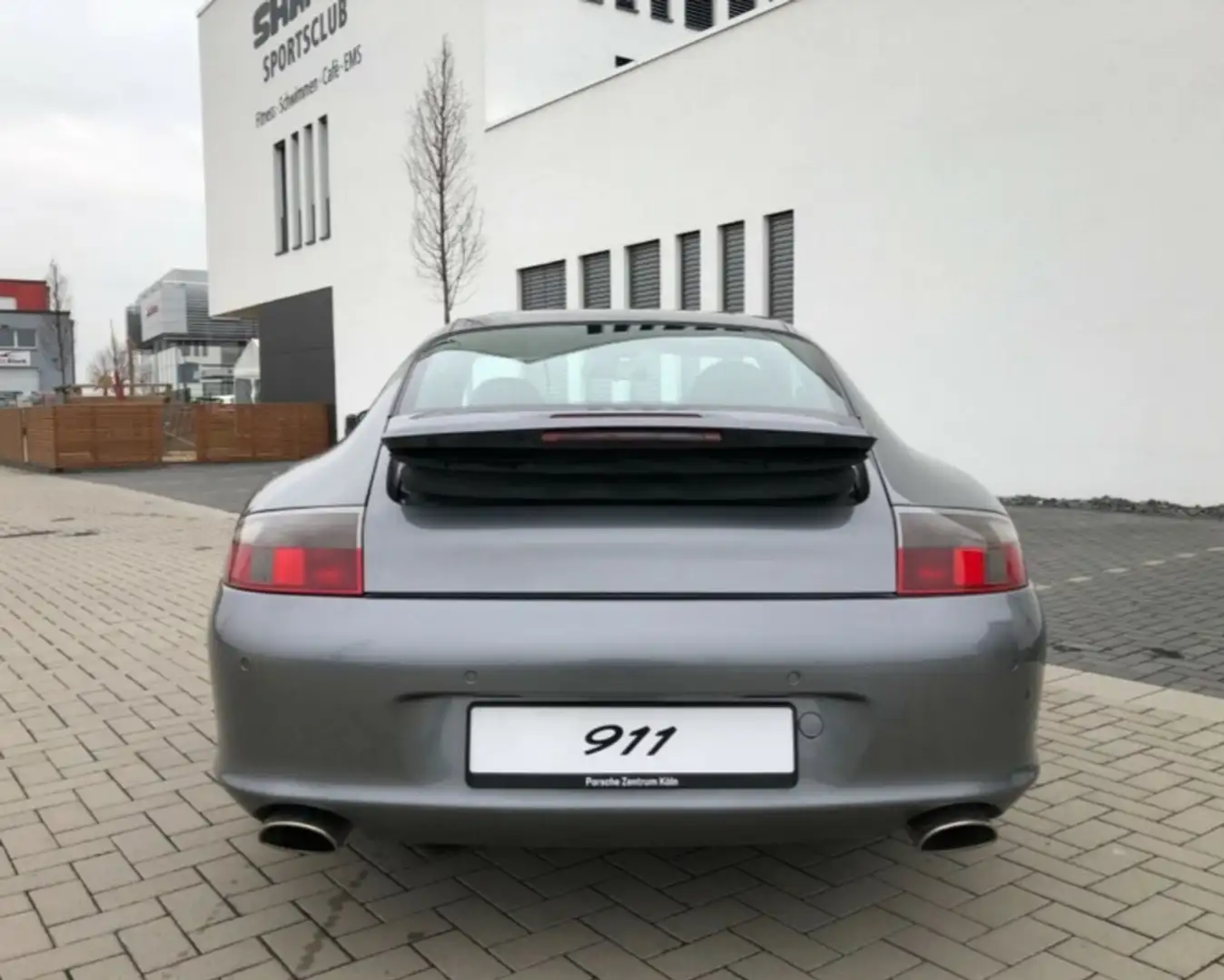 Porsche 996 911 Carrera - 2