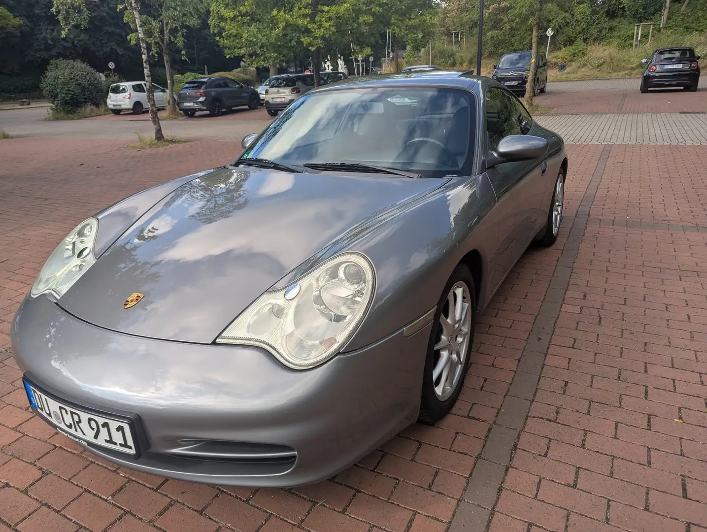 Porsche 996 911 Carrera - 1