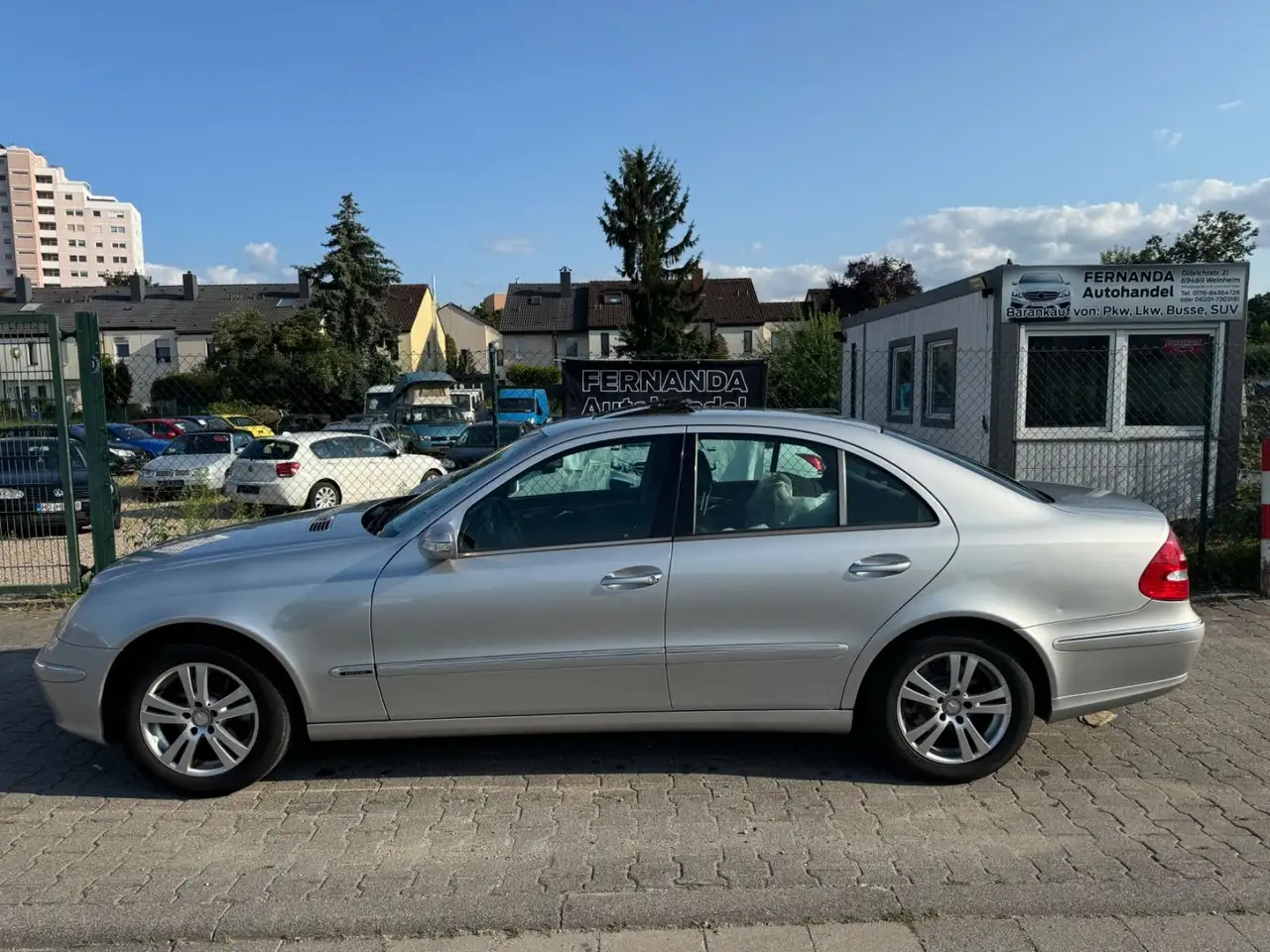Mercedes-Benz E 240
