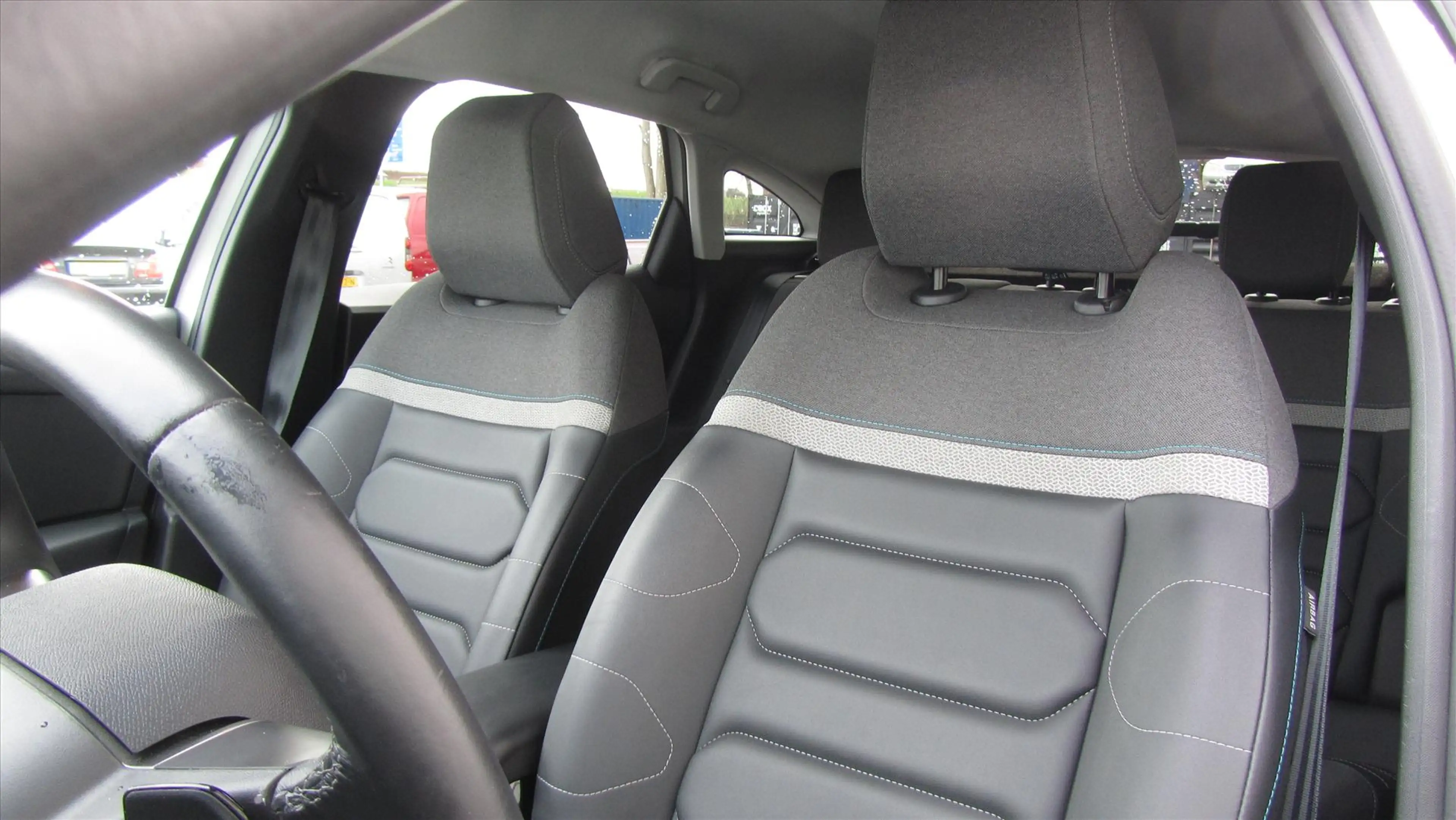 Citroen C4 1.2 PureTech 130pk S&S EAT8 Laun — photo 11