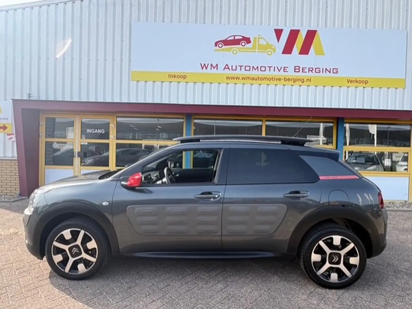 Citroen C4 Cactus 1.2 VTi Shine PANARAMADAK Grau - 2